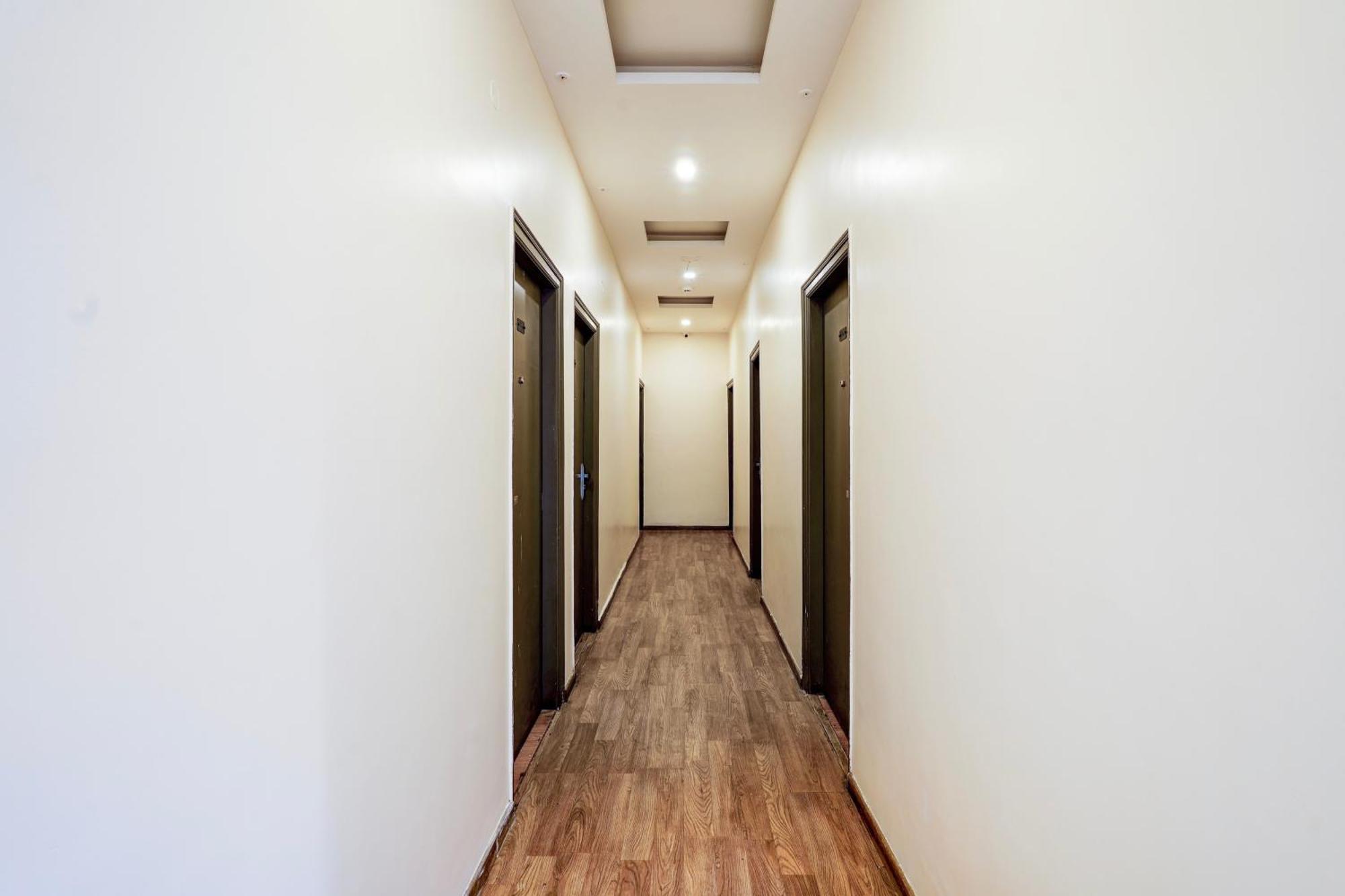 Super Townhouse Jayanagar 4*