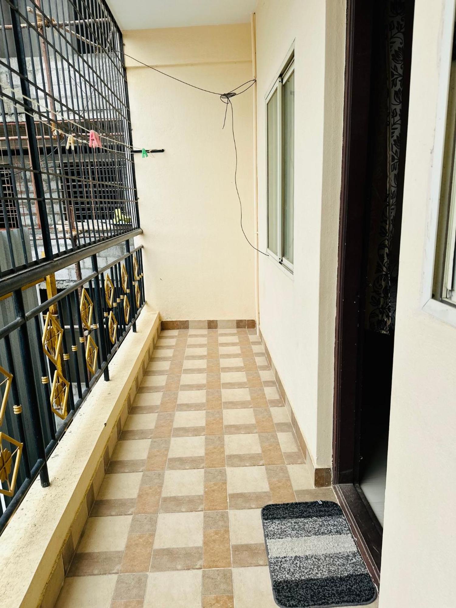 Dedicated 1bhk With Balcony Near Itpl Apartamento