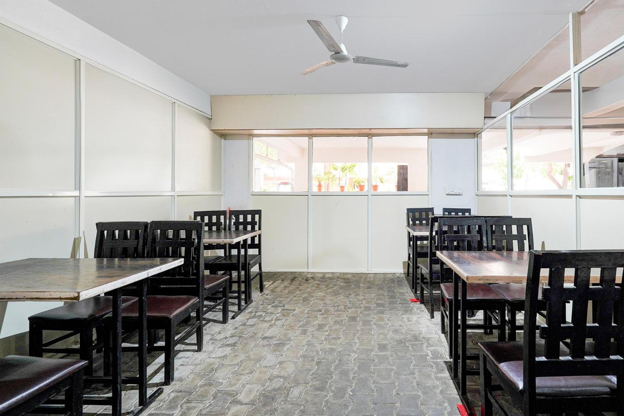 Fabhotel Atithi Residency
