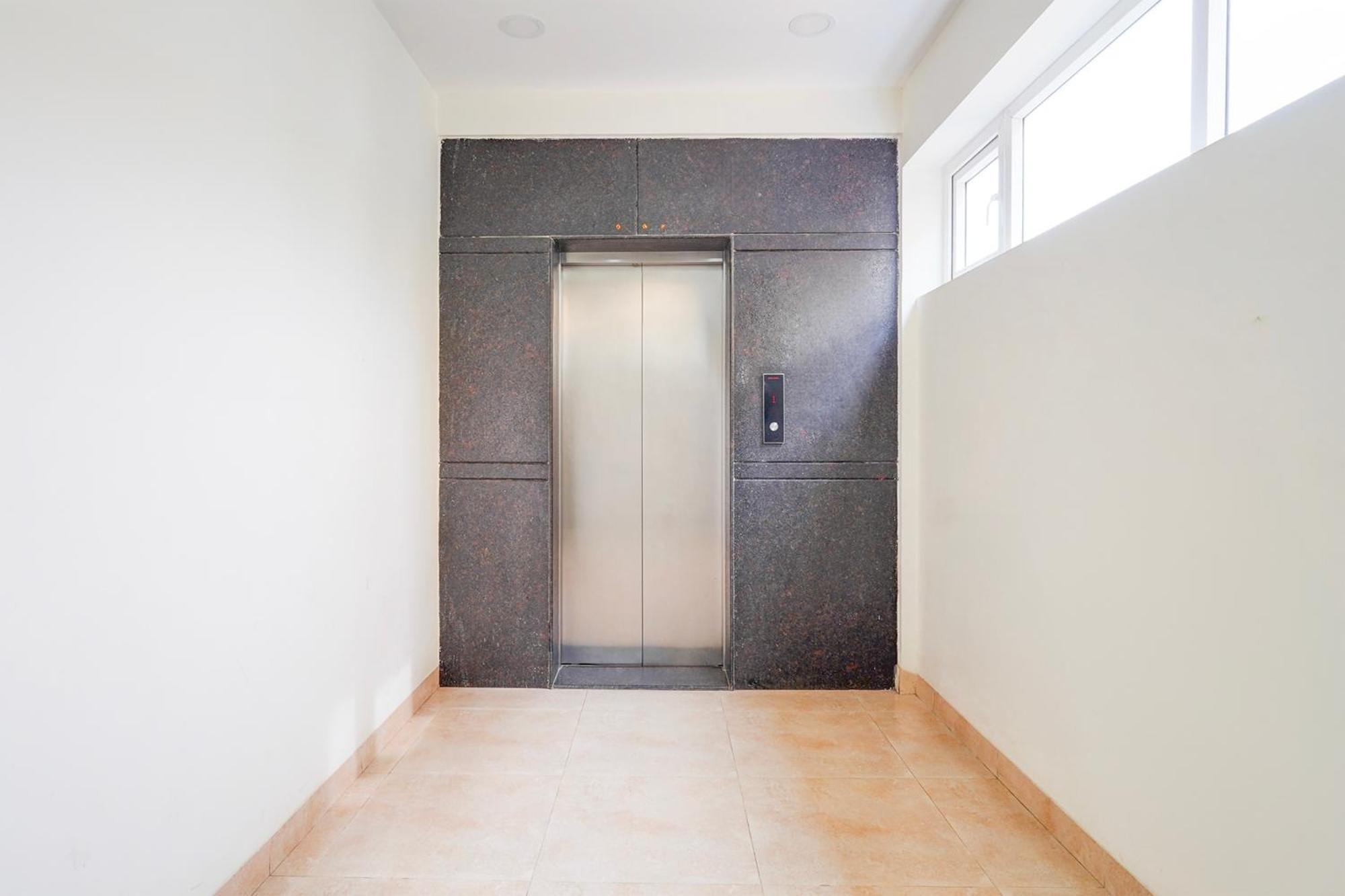 Hotel Fabhotel Atithi Residency 3*