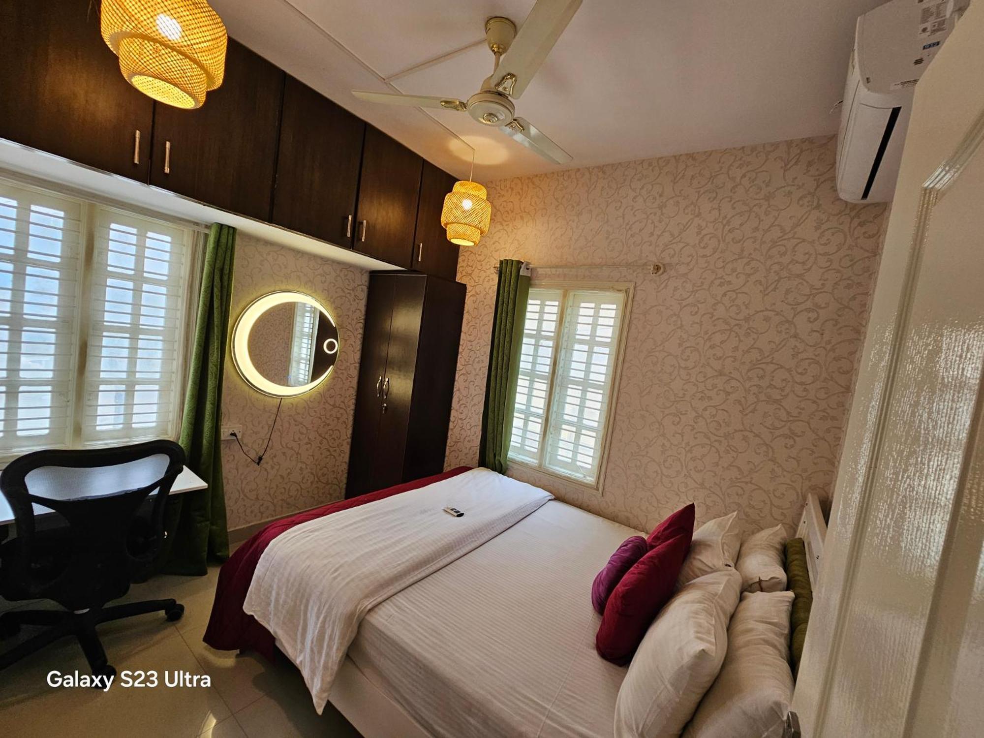 Art House- Ac Luxury Service Apartment Bangalore