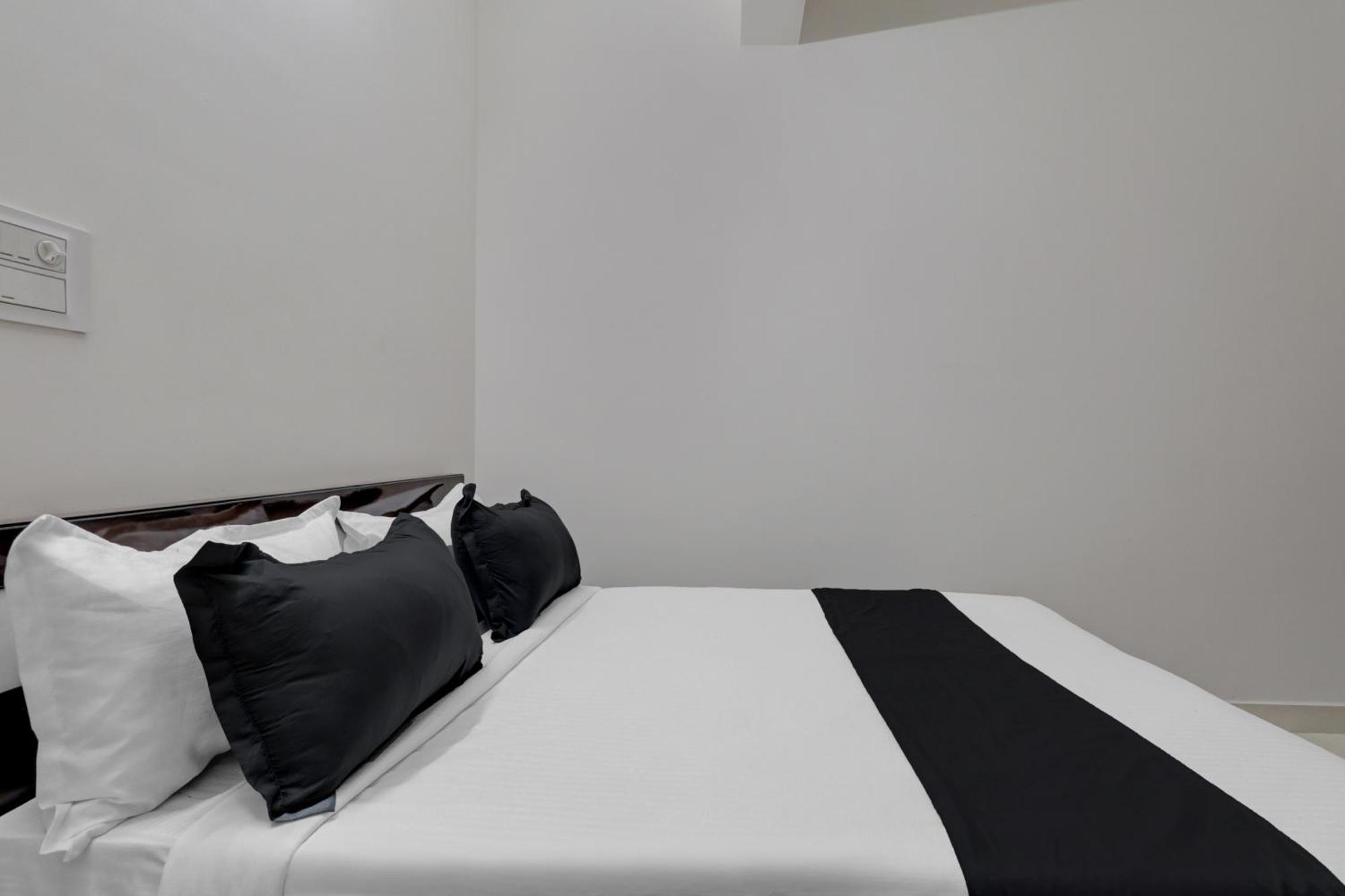 O Sri Sai Guru Comfort Hotel