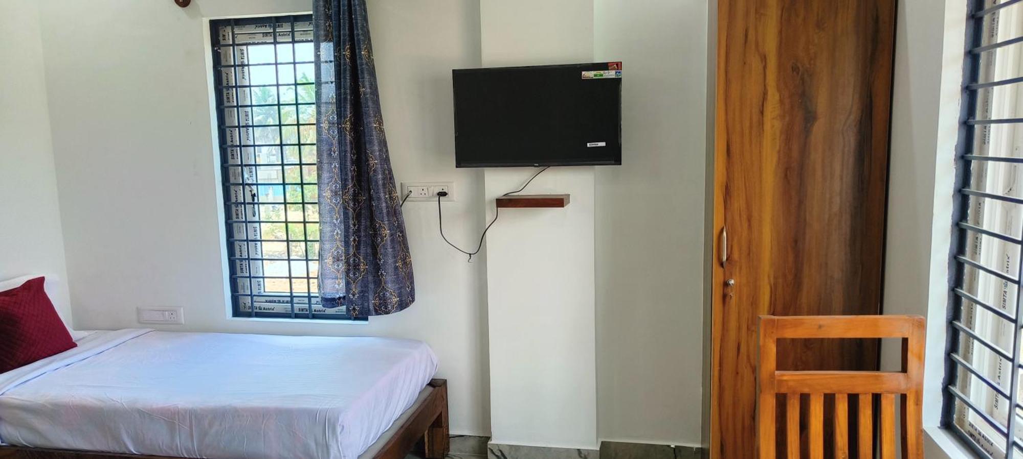Pph Living Jai Maruthi Boarding & Hotel 3*
