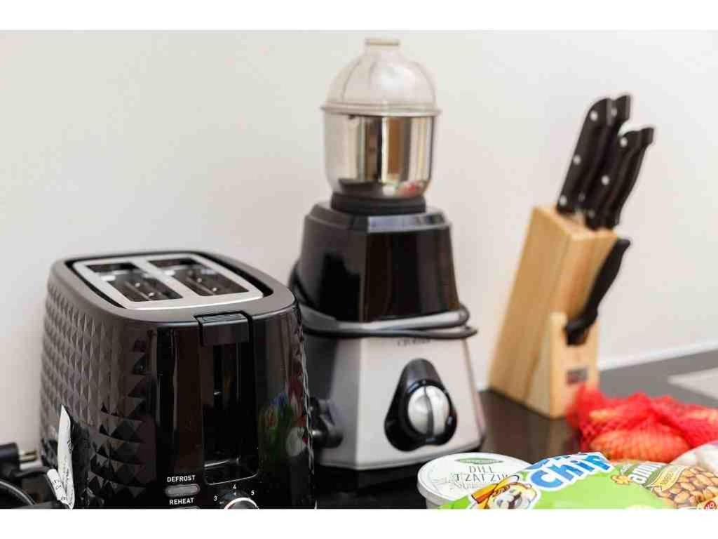 Apartment Bluo 1bhk Koramangala - Kitchen, Lift, Parking *