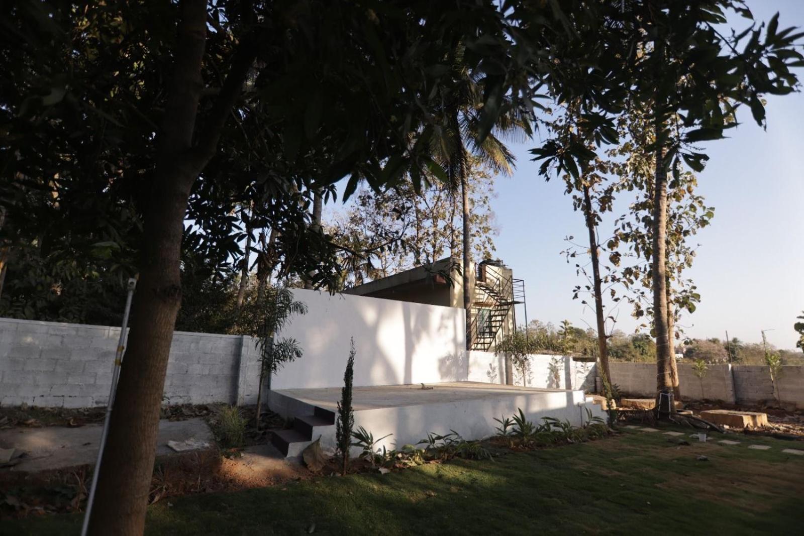 Lotus Farm Villa *