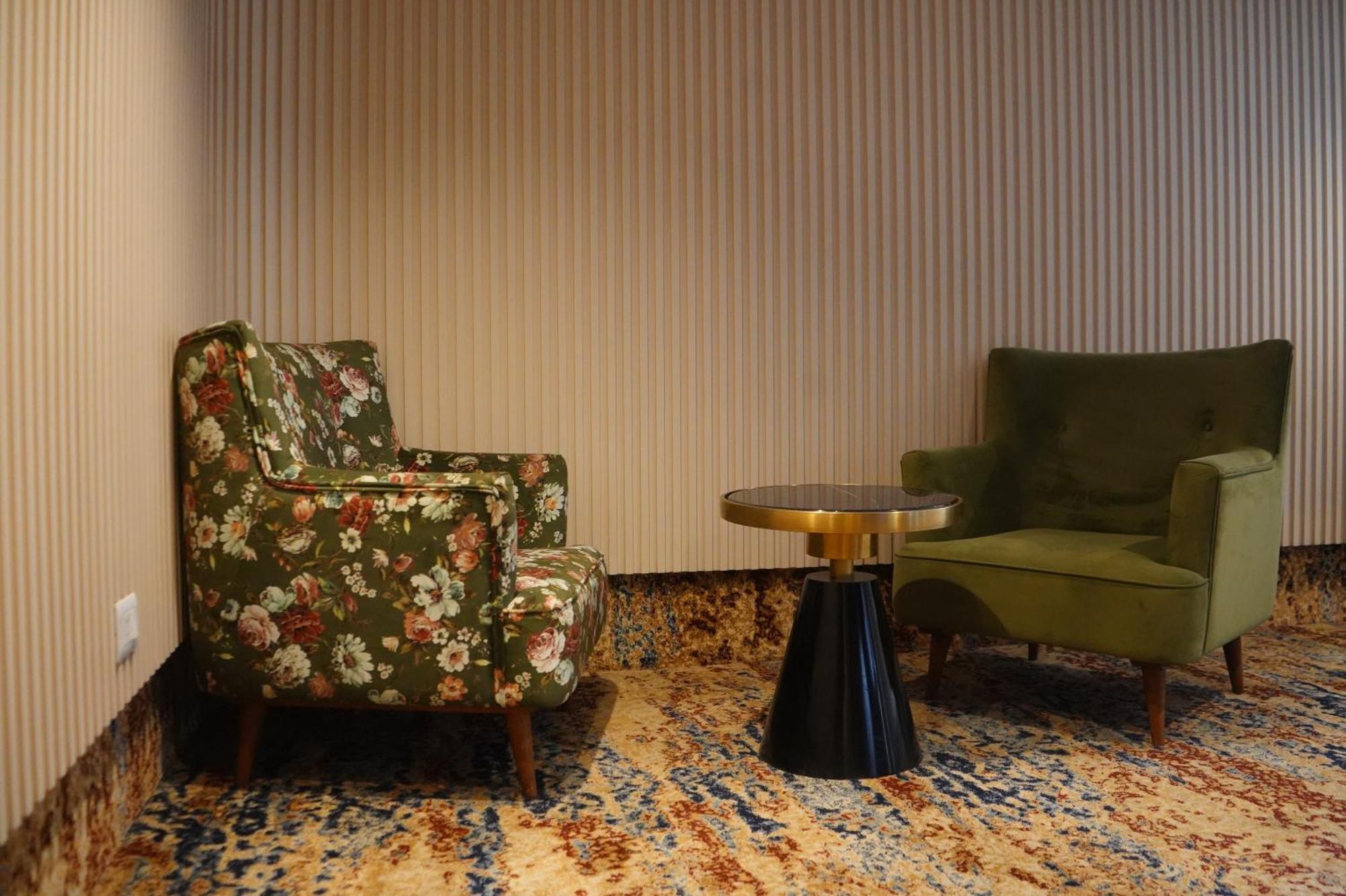 Electroniccity Hotel