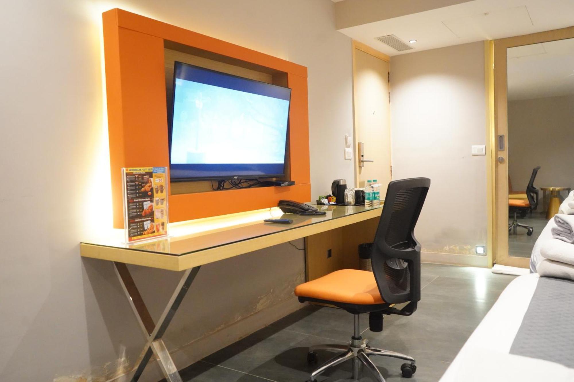 Hotel Electroniccity 3*