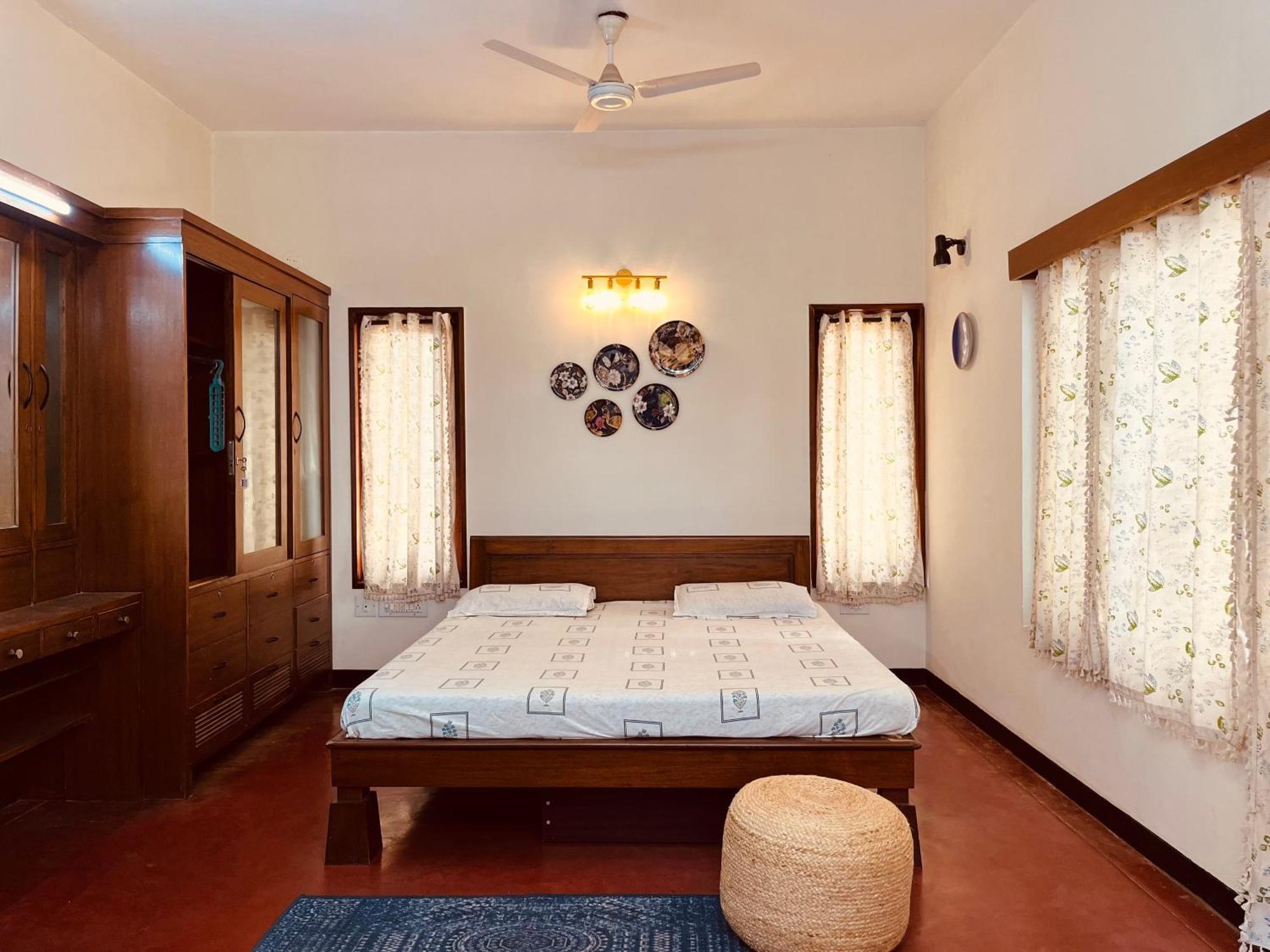 Spacious With A Garden View In A Charming Near Indiranagar *