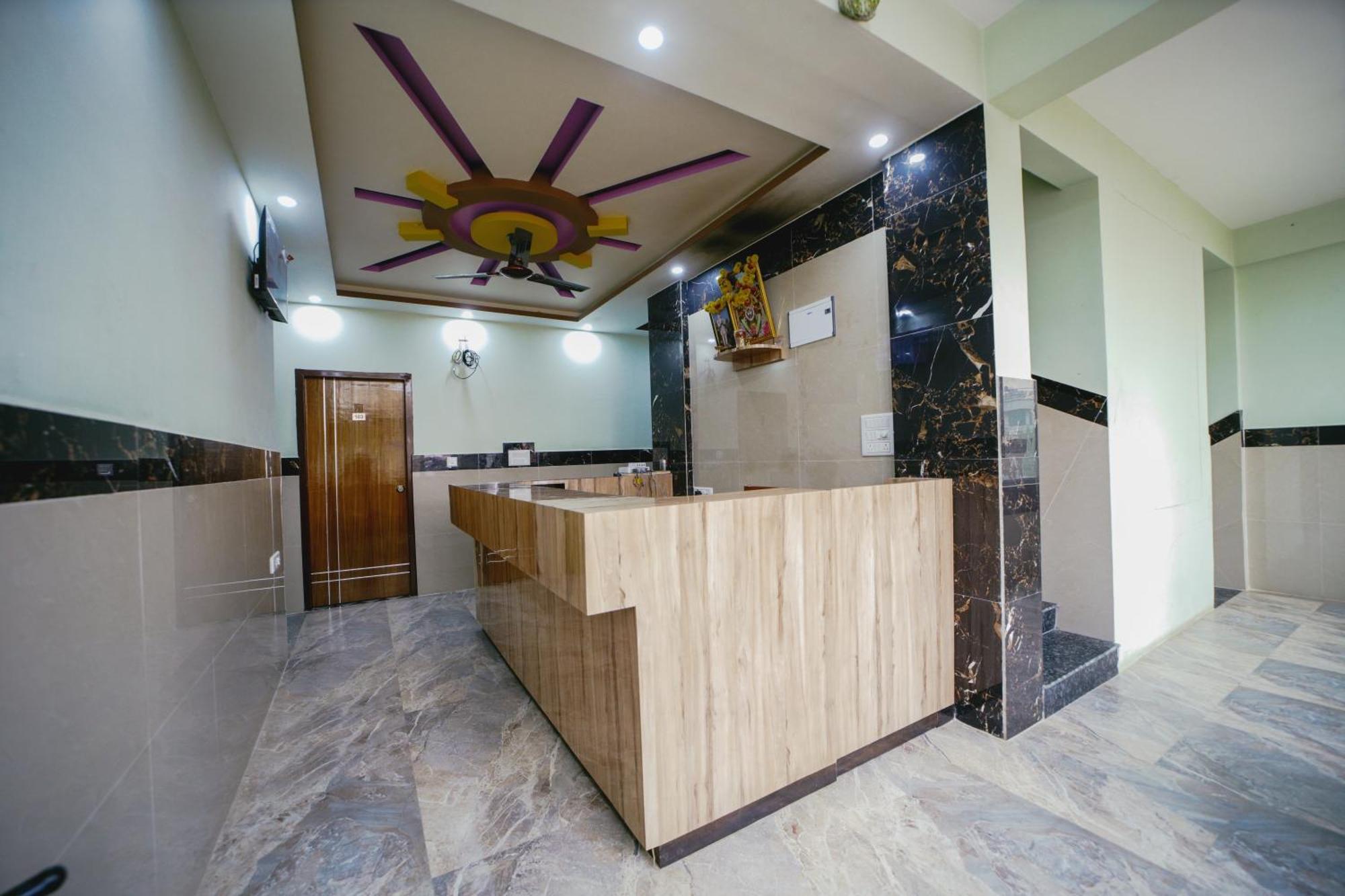 Pph Living Jai Maruthi Boarding & 3* Bangalore