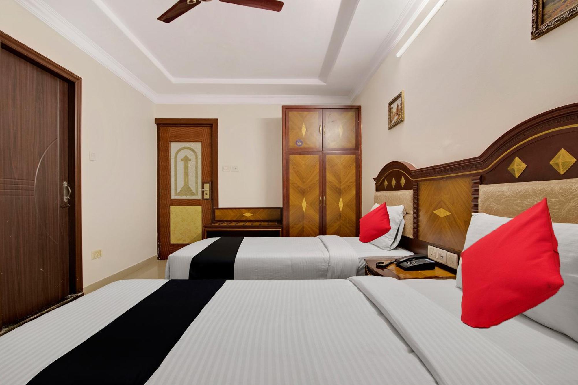 Capital O Elegant Amethyst Business Near Ragigudda Sri Prasanna Anjaneyaswamy Temple Hotel 3*