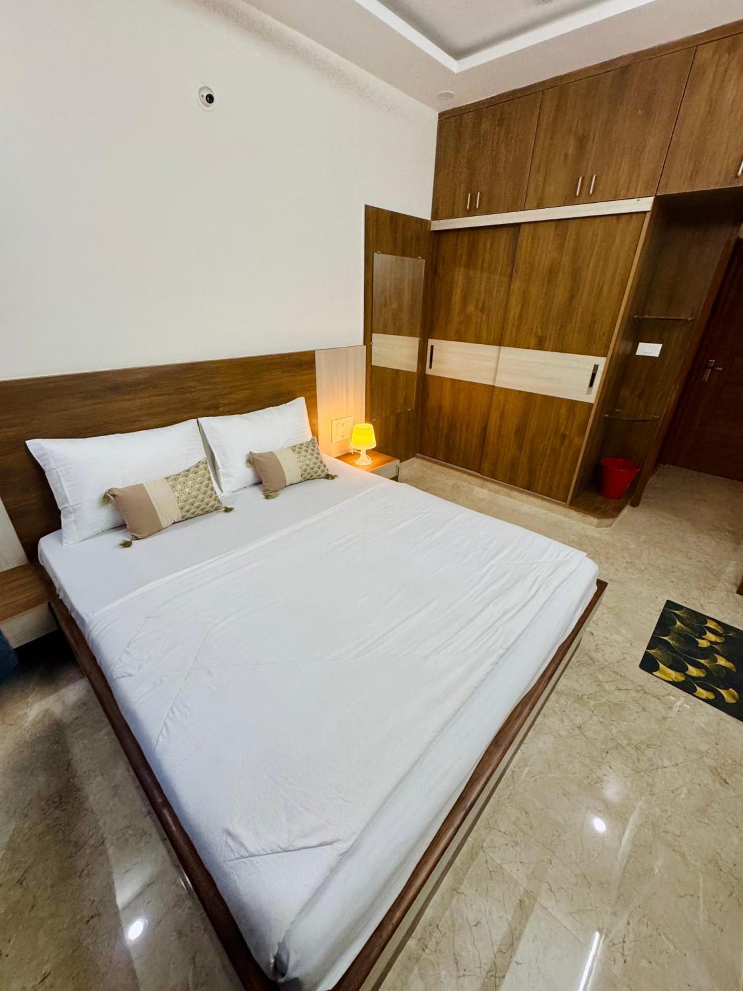 Luxe Residency By Cosyco Apartment