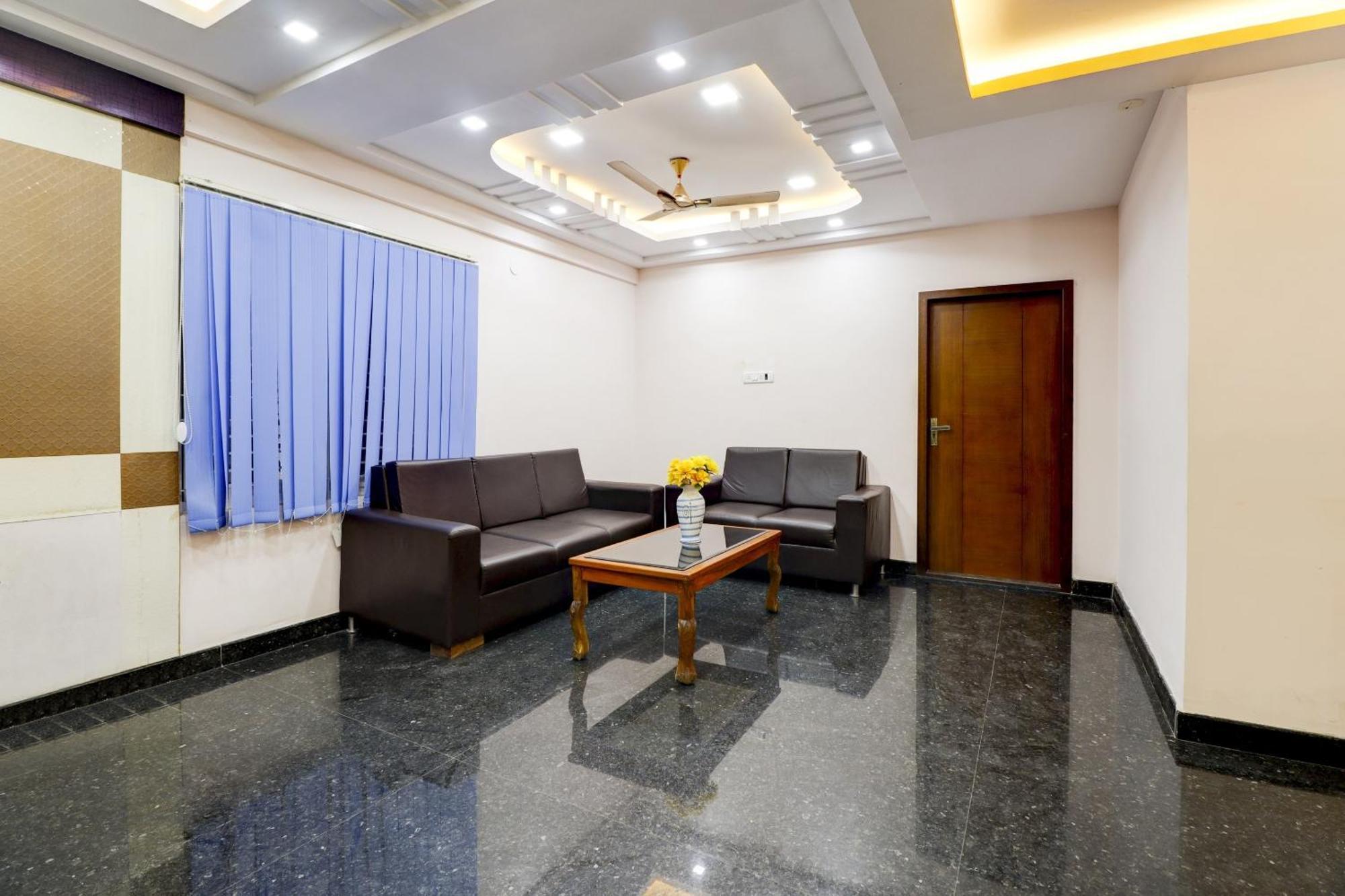 O Royal Comfort Near Cubbon Park Hotel Bangalore
