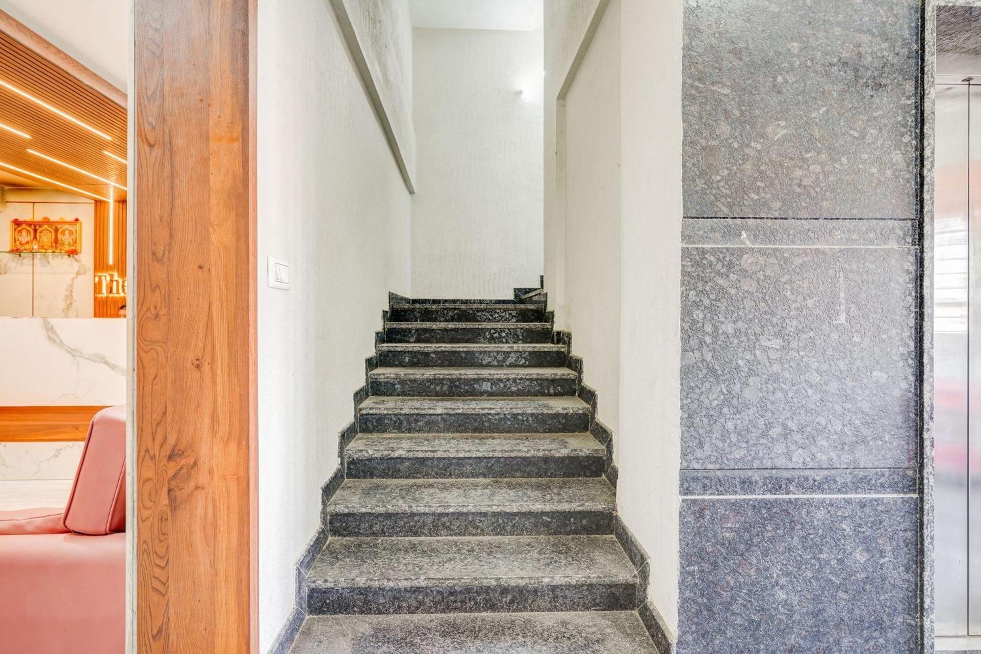 Super Townhouse Oak Dlf Newtown 3* Bangalore