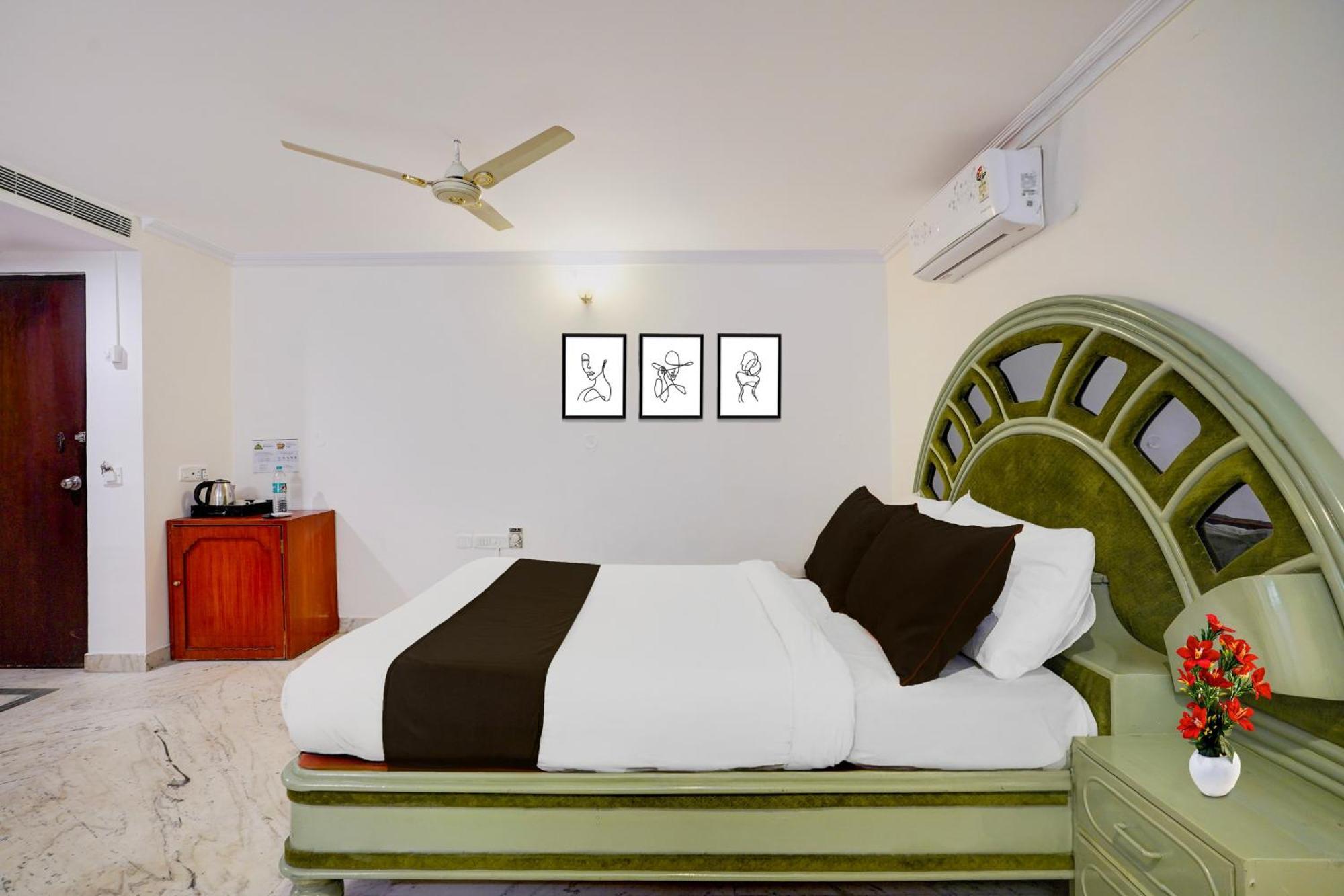 Super Townhouse Civil Aviation Hal Road 3*