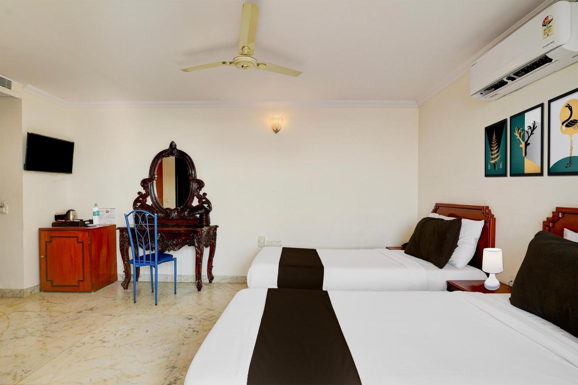 Super Townhouse Civil Aviation Hal Road 3* Bangalore