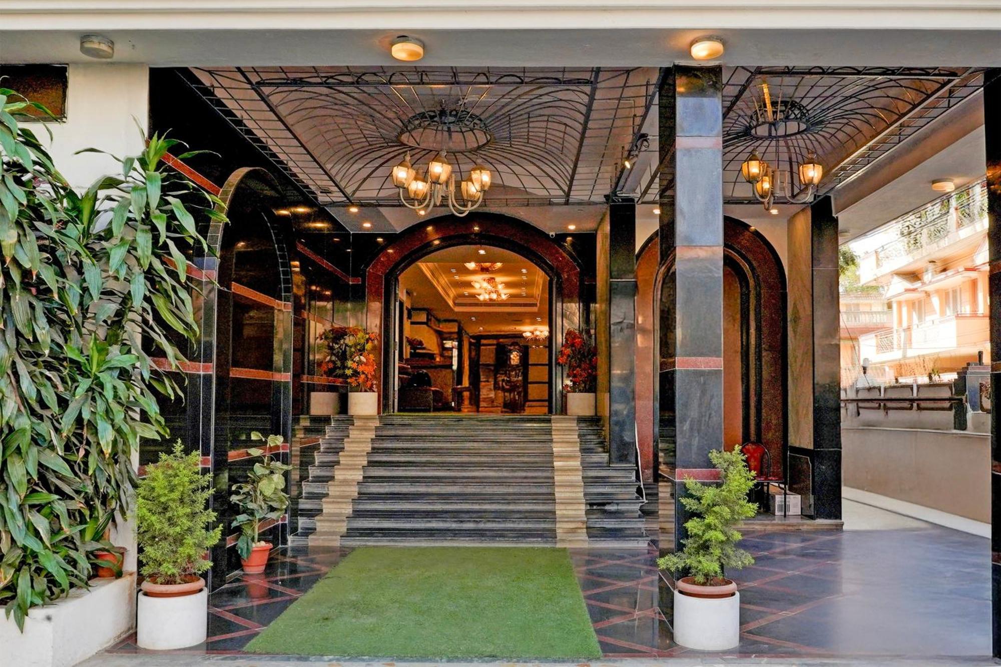 Super Townhouse Civil Aviation Hal Road 3* Bangalore