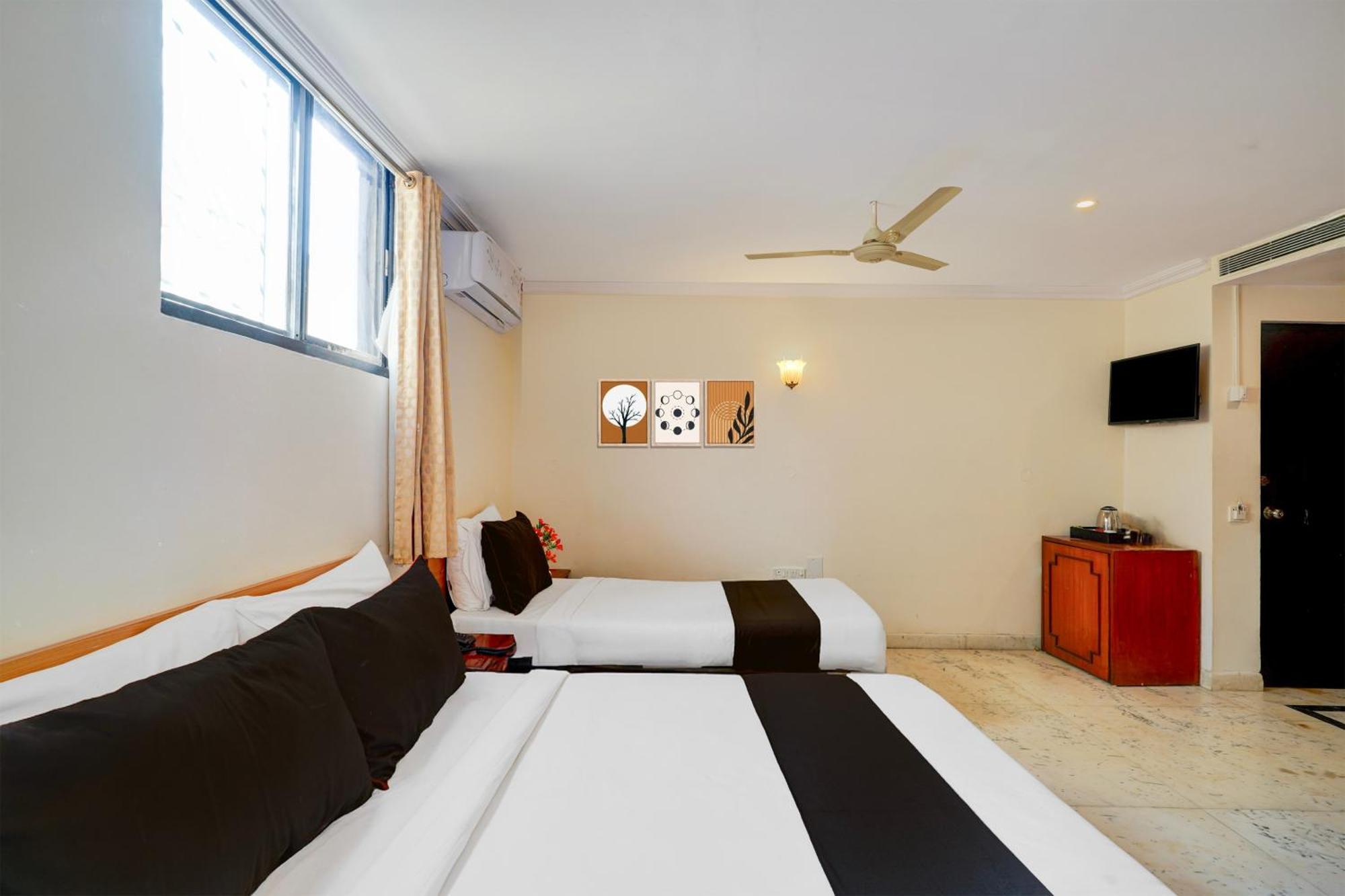 Hotel Super Townhouse Civil Aviation Hal Road 3*