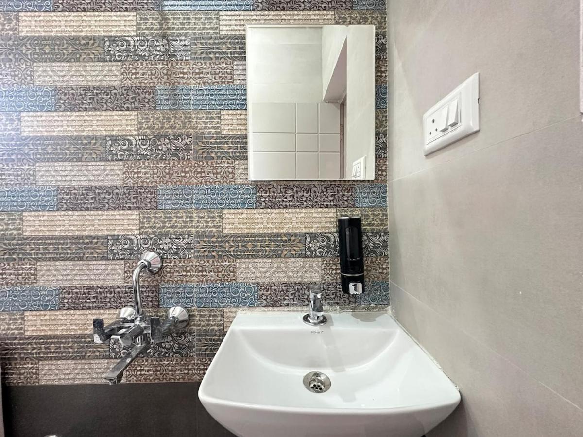 1bhk In Hennur 1st Floor Near Bhartiya 101 *