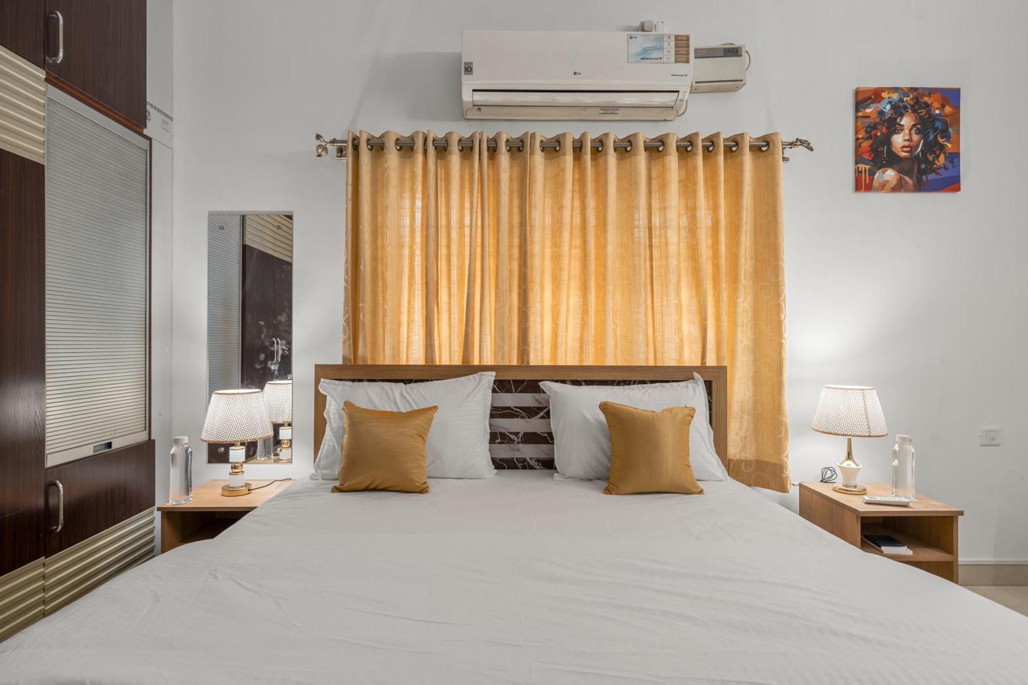 Splendor Lux 5 Bhk By Susan *