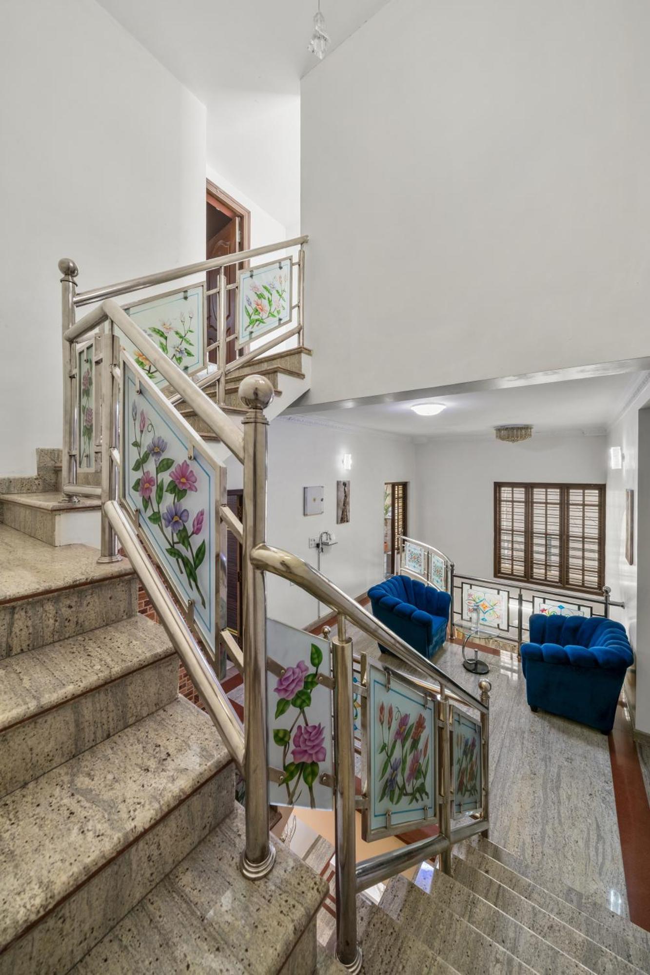 Splendor Lux 5 Bhk By Susan
