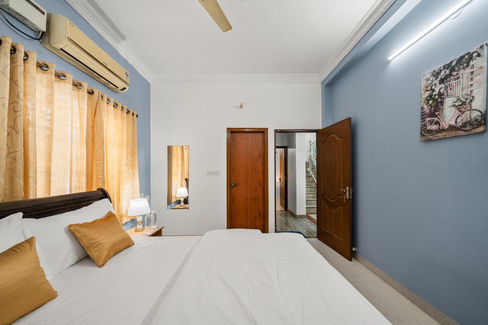 Splendor Lux 5 Bhk By Susan Villa *