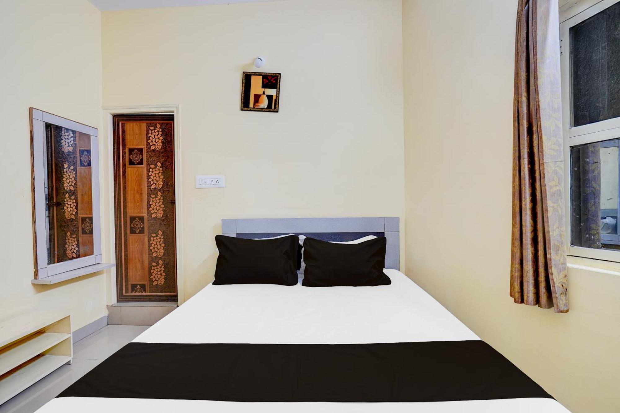 Hotel O Bluestar 3*