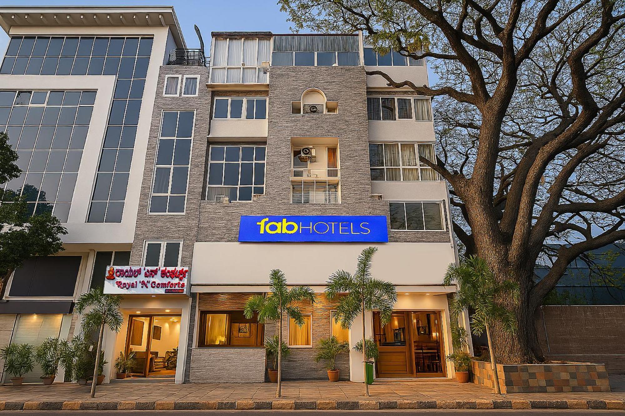 Fabexpress Royal N Comforts - Hal Old Airport Rd Hotel