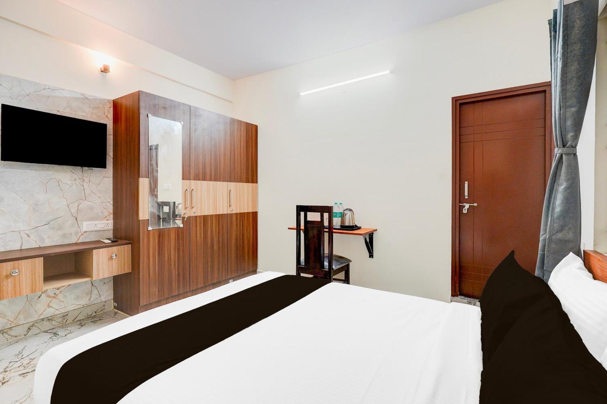Hotel Super Townhouse Marathahalli 4*