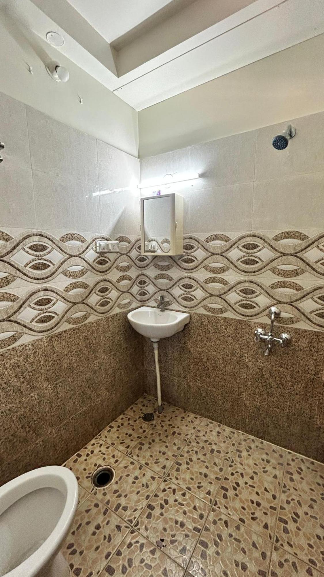 Aradhya Palace Yeshwantpur Hotel Bangalore