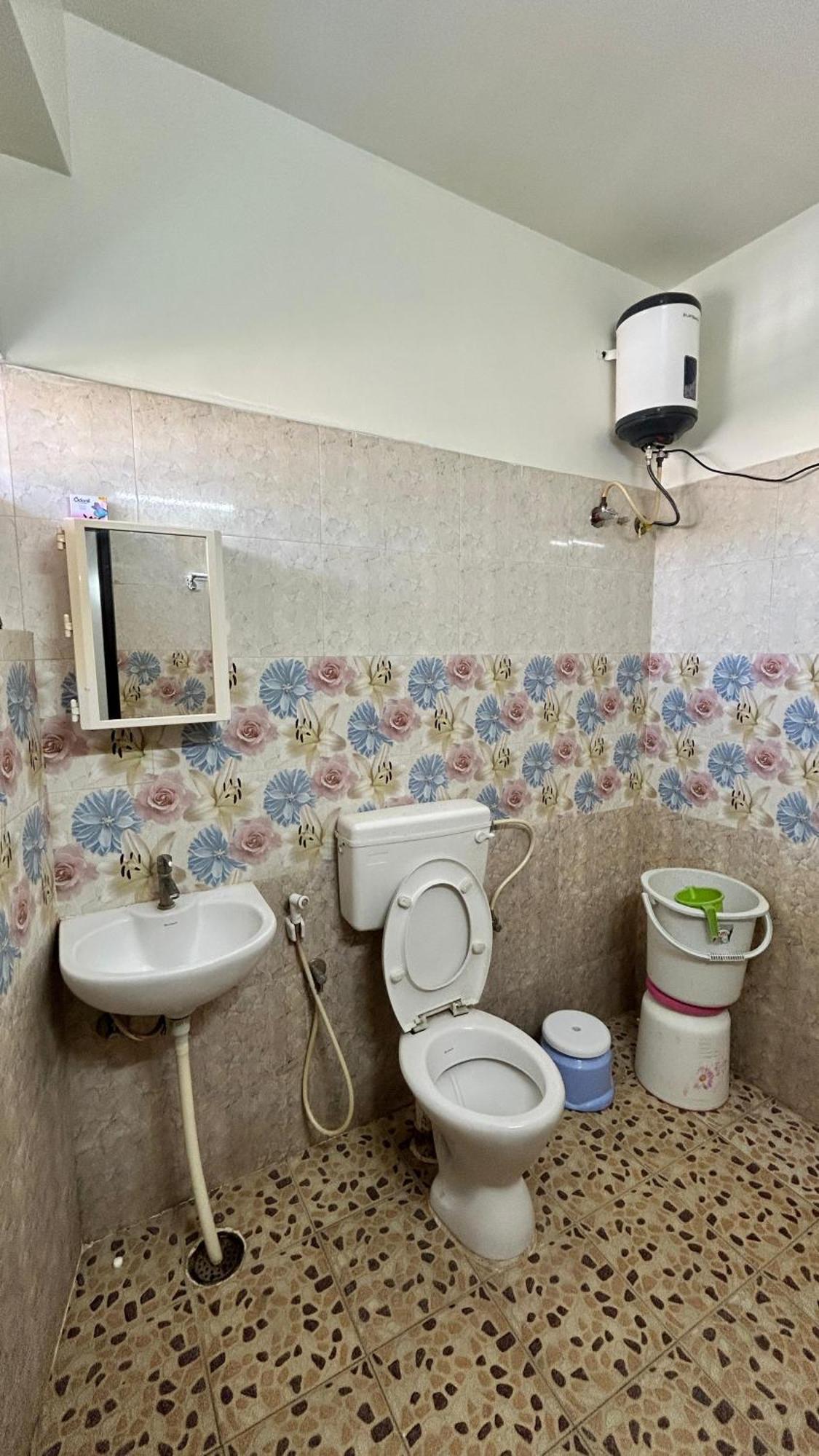Aradhya Palace Yeshwantpur Hotel