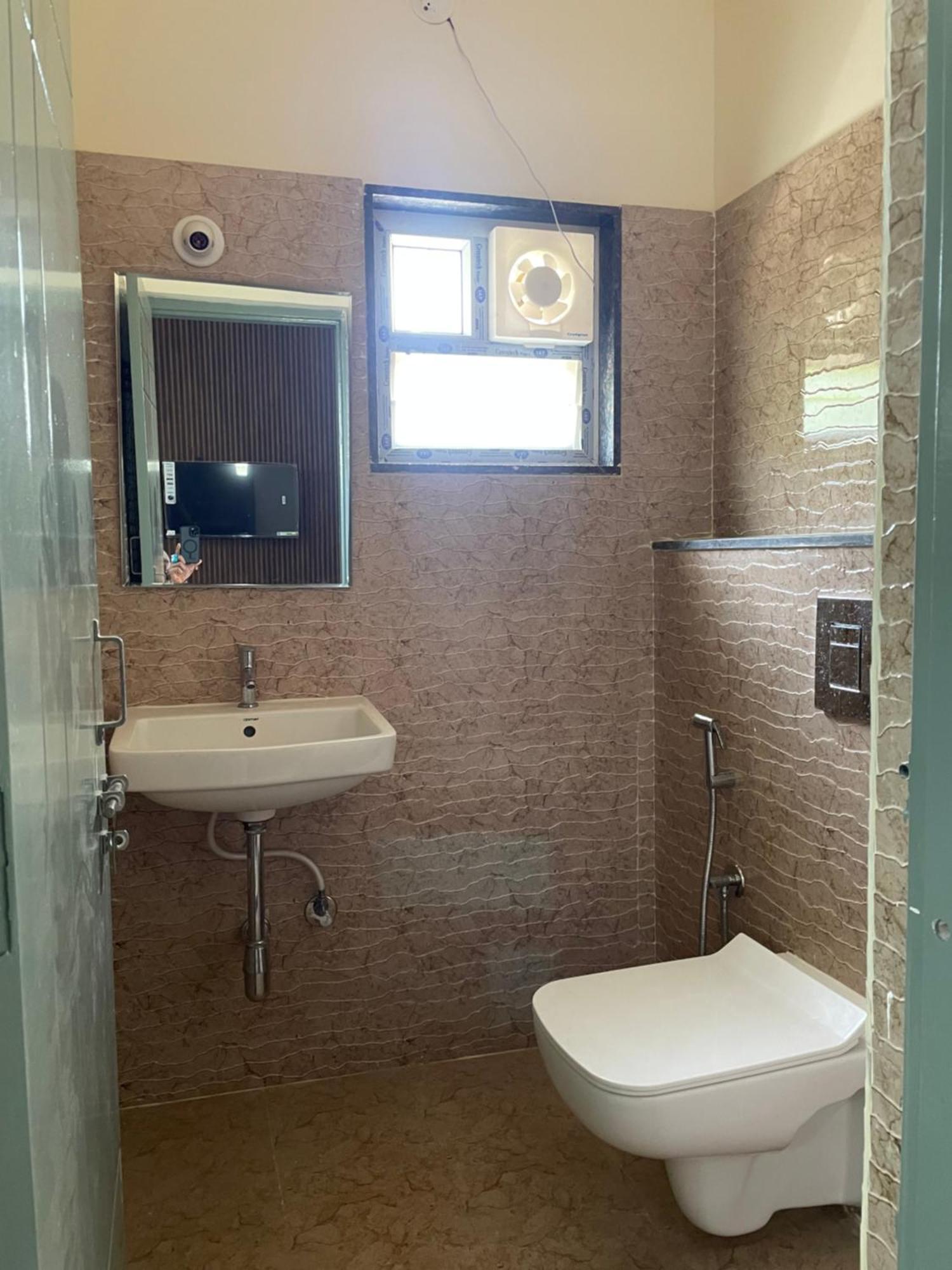T Square Apartment *