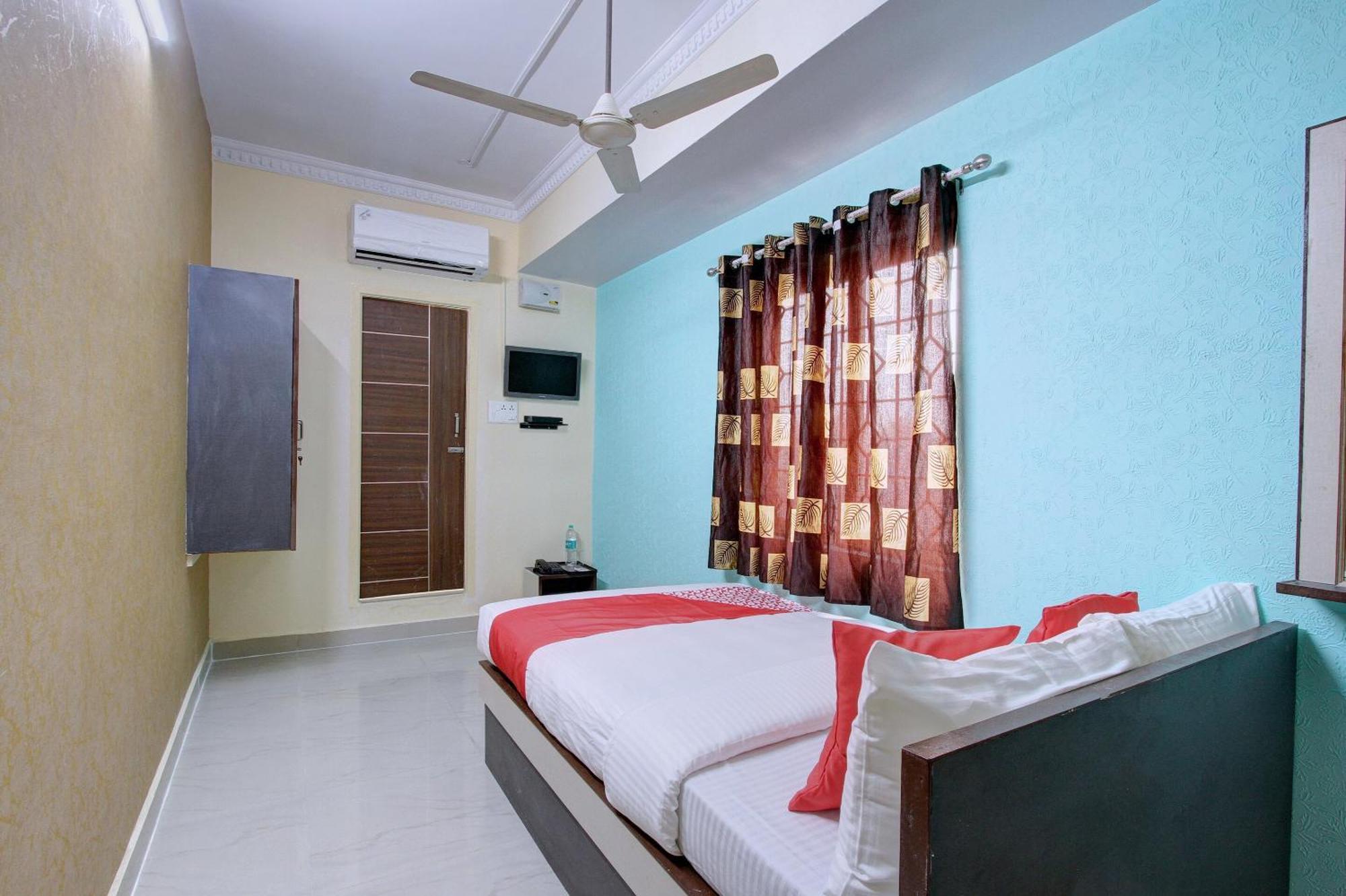 O Blue Hotel