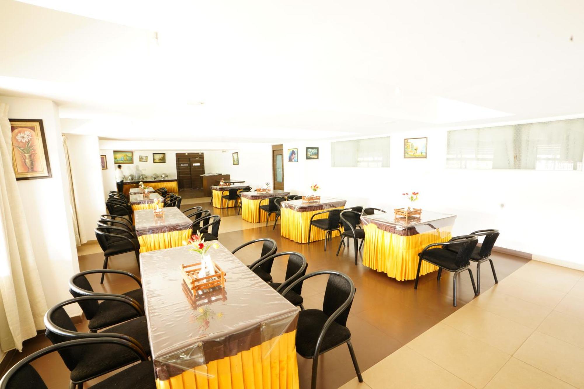 Hotel Grand Bee By Bestinn Leisure, Yeshwanthpur Junction 4*