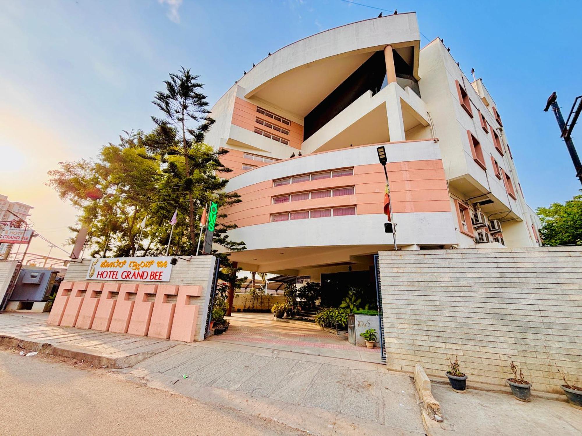 Grand Bee By Bestinn Leisure, Yeshwanthpur Junction Hotel Bangalore