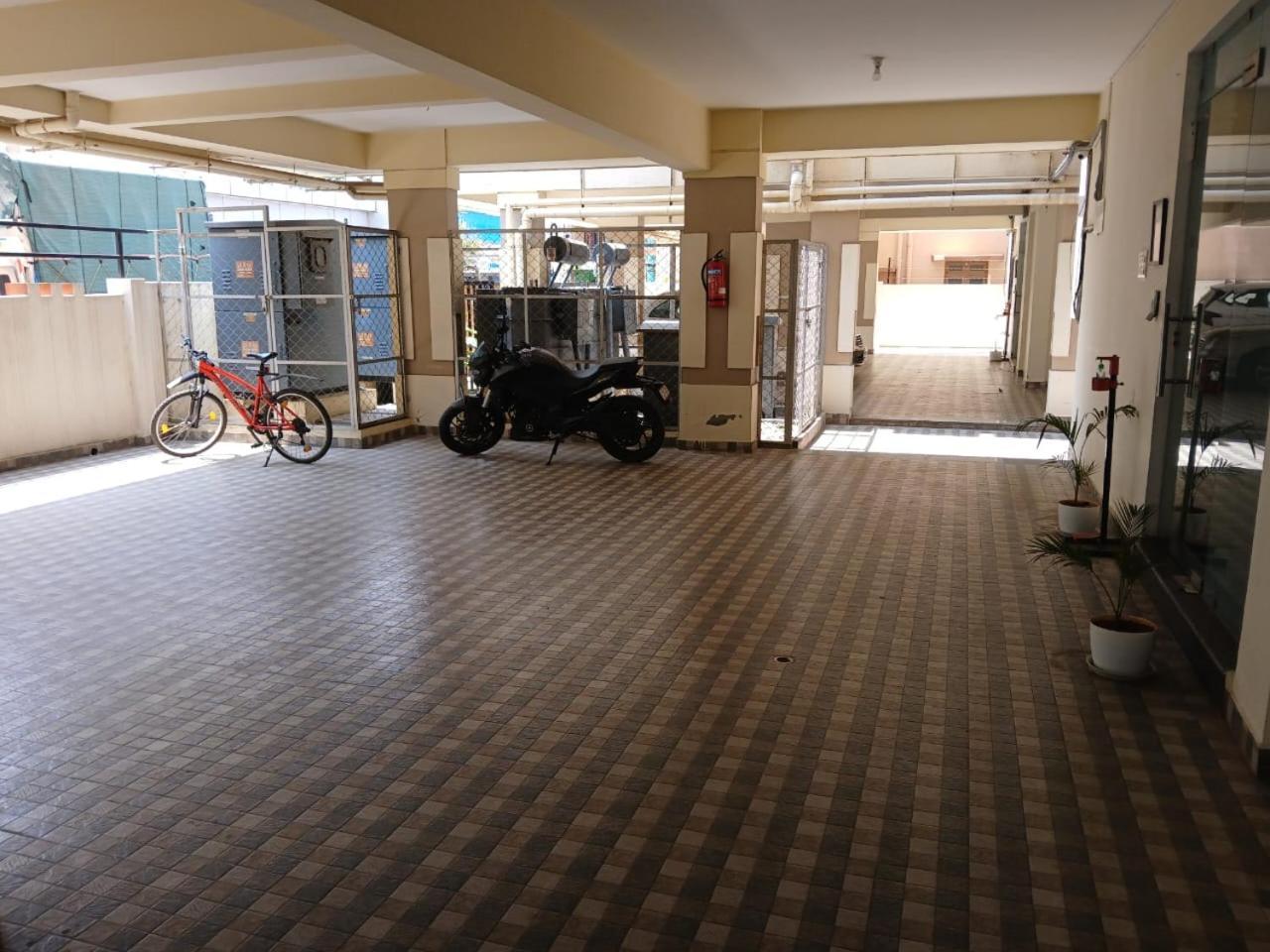Housr Garrett Hebbal Near Manyata Tech Park