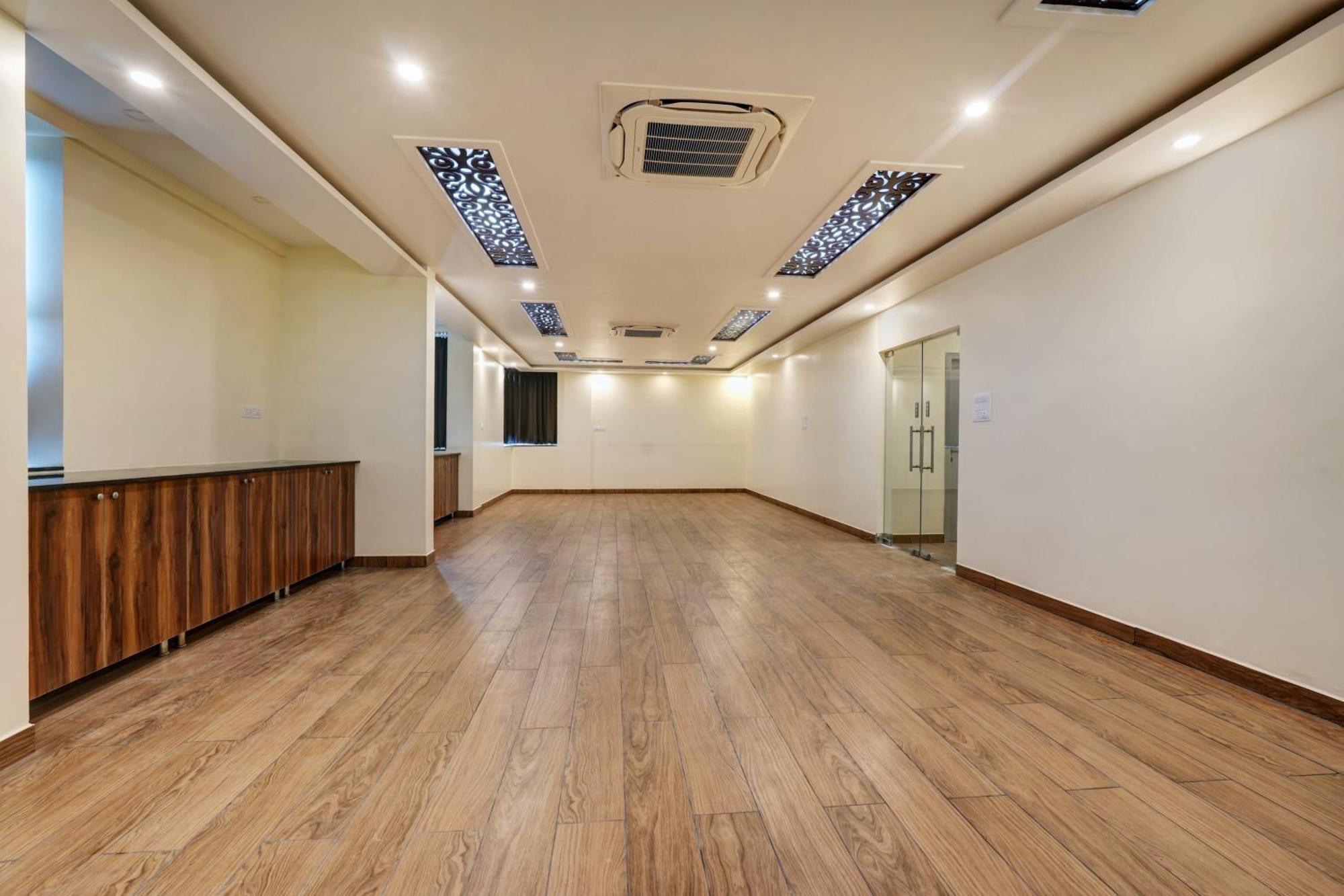 O East Land Hotel Bangalore