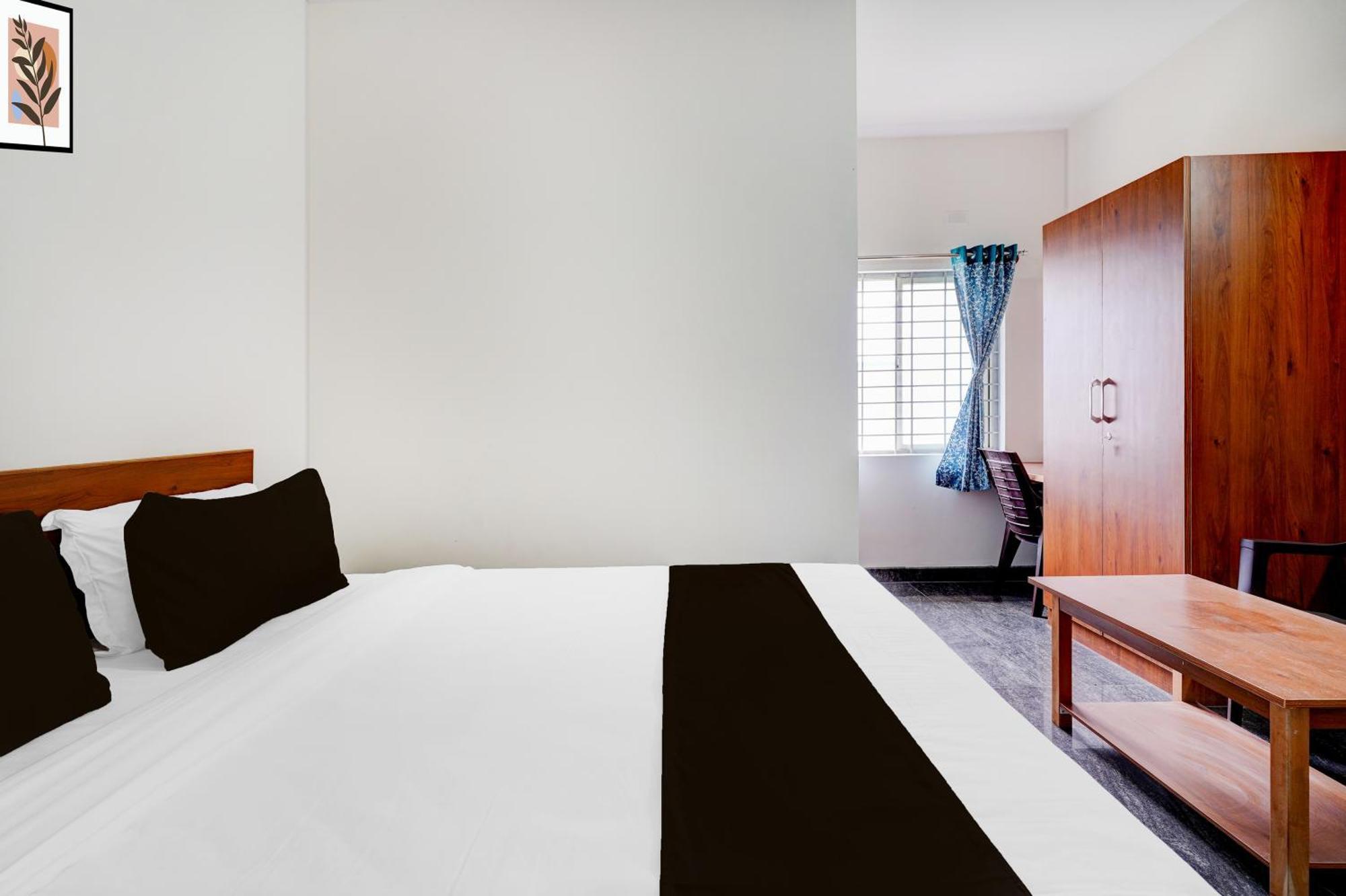 O Sri Krishna Comforts Hotel
