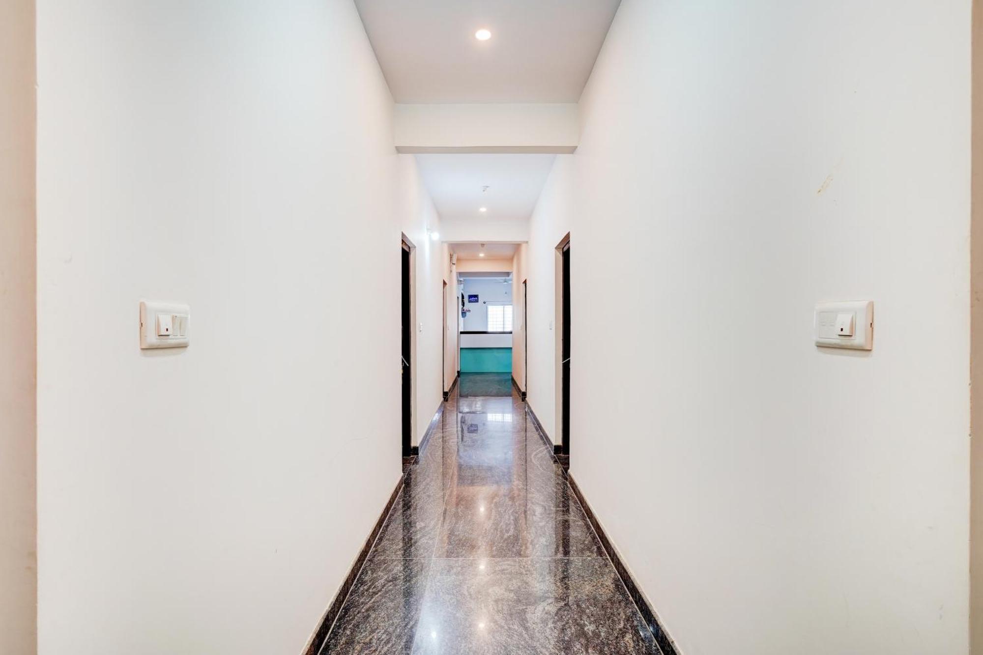 O Sri Krishna Comforts Hotel Bangalore
