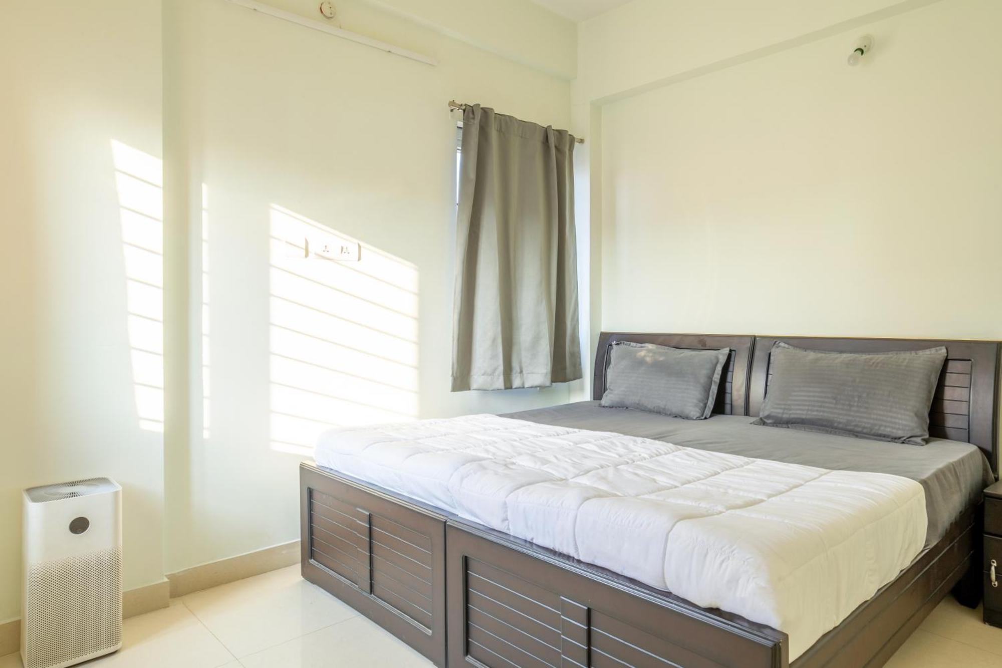 Housr Garrett Hebbal Near Manyata Tech Park Apartment Bangalore