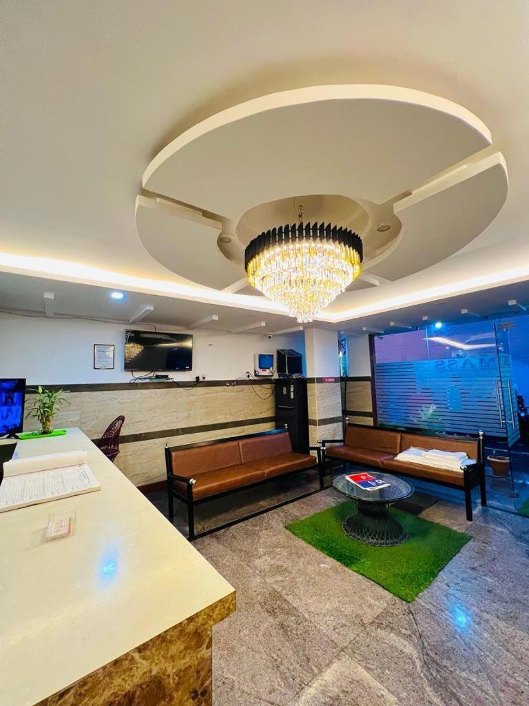 L A V Mansion * Bangalore