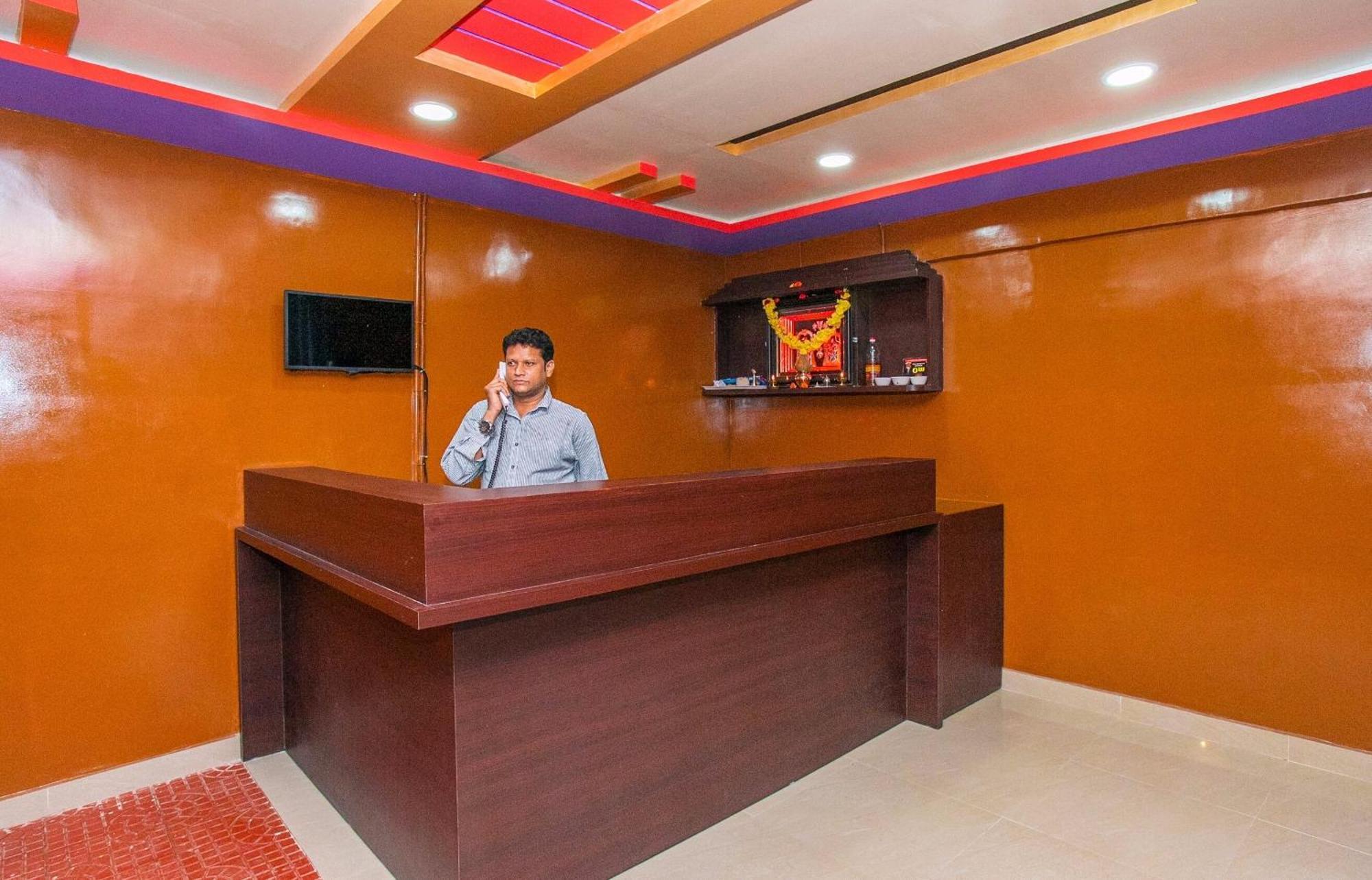 Hotel O Sri Hari Premium Comforts Near Sandhya Digital K Theatre