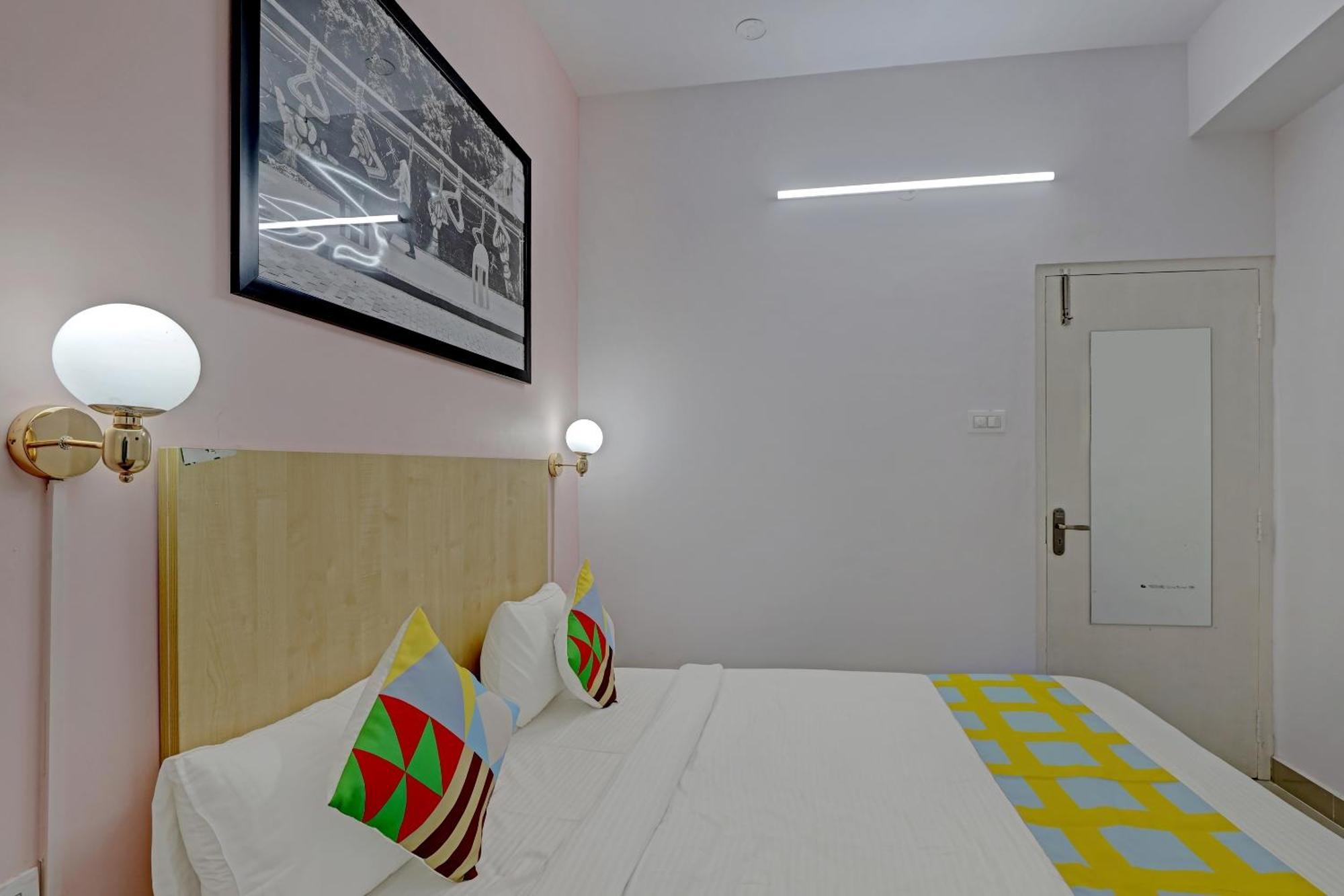 O Compact Kr Puram Near Phoenix Marketcity 3*