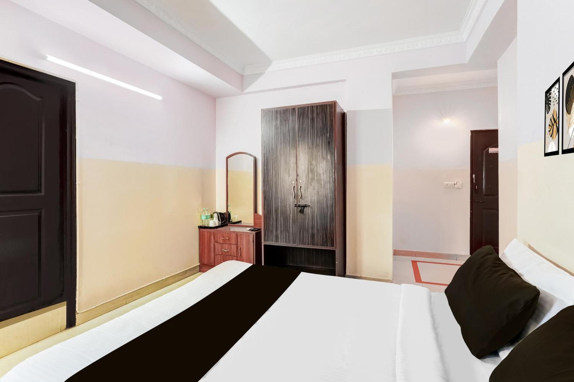 Hotel Super Collection O Yeshwantpur Formerly Sunder Nivas