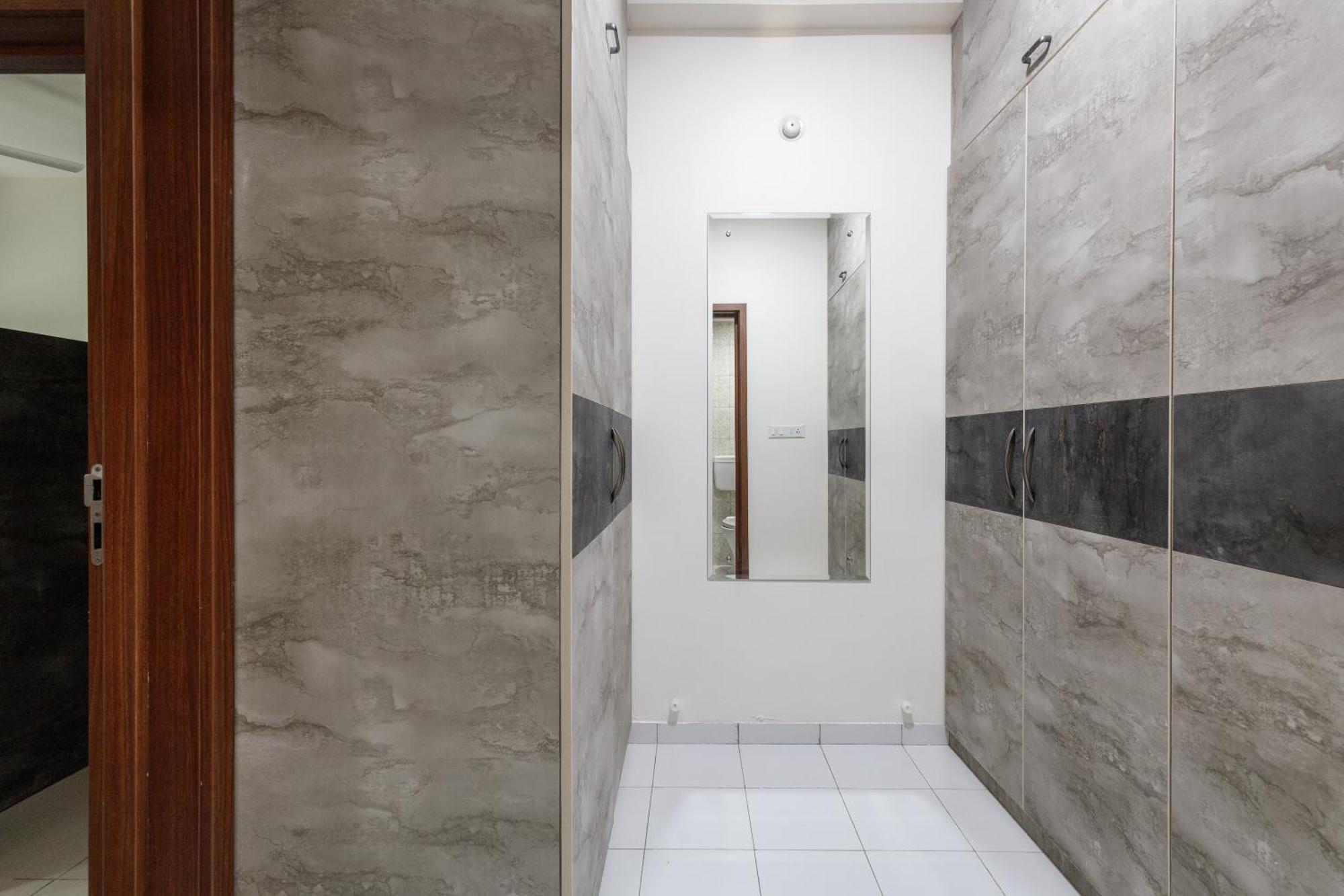 Apartment The Raintree Apartmenthebbalnr Aster Cmi