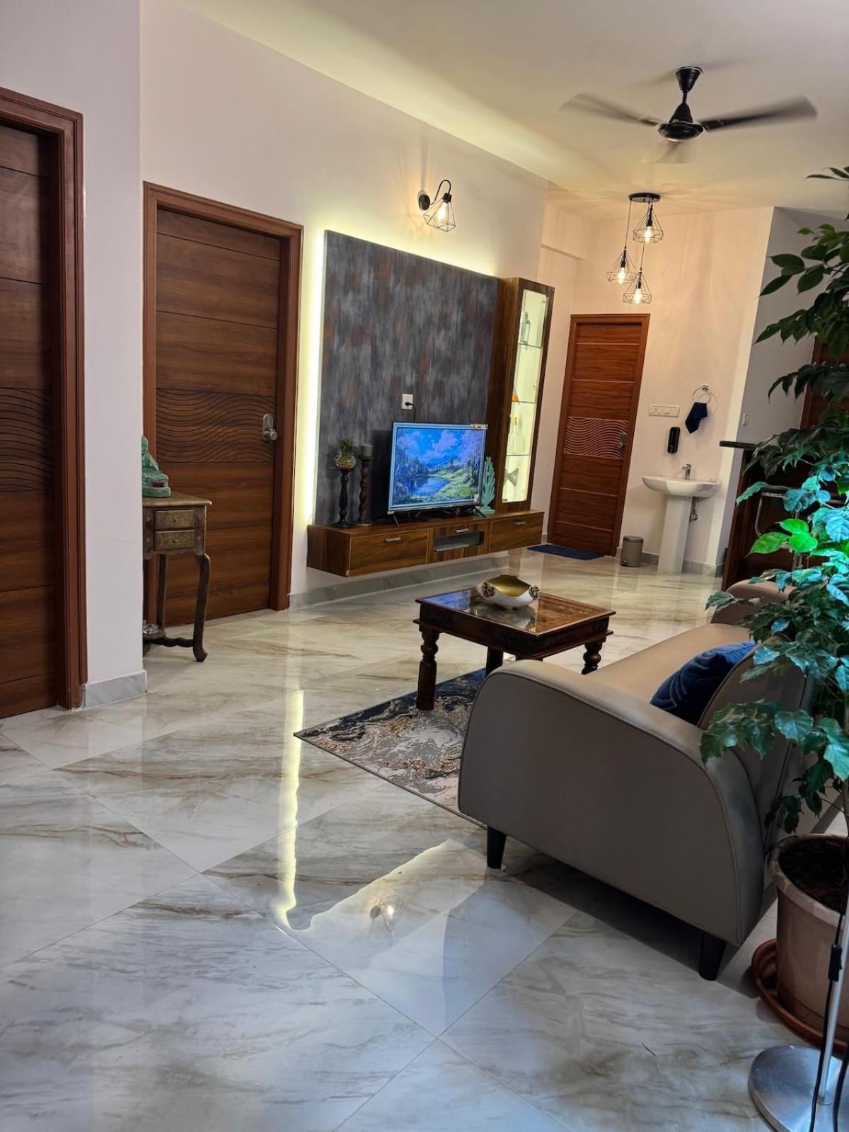 Apartment Electronic Phase 1misty Woods With Garden Access *
