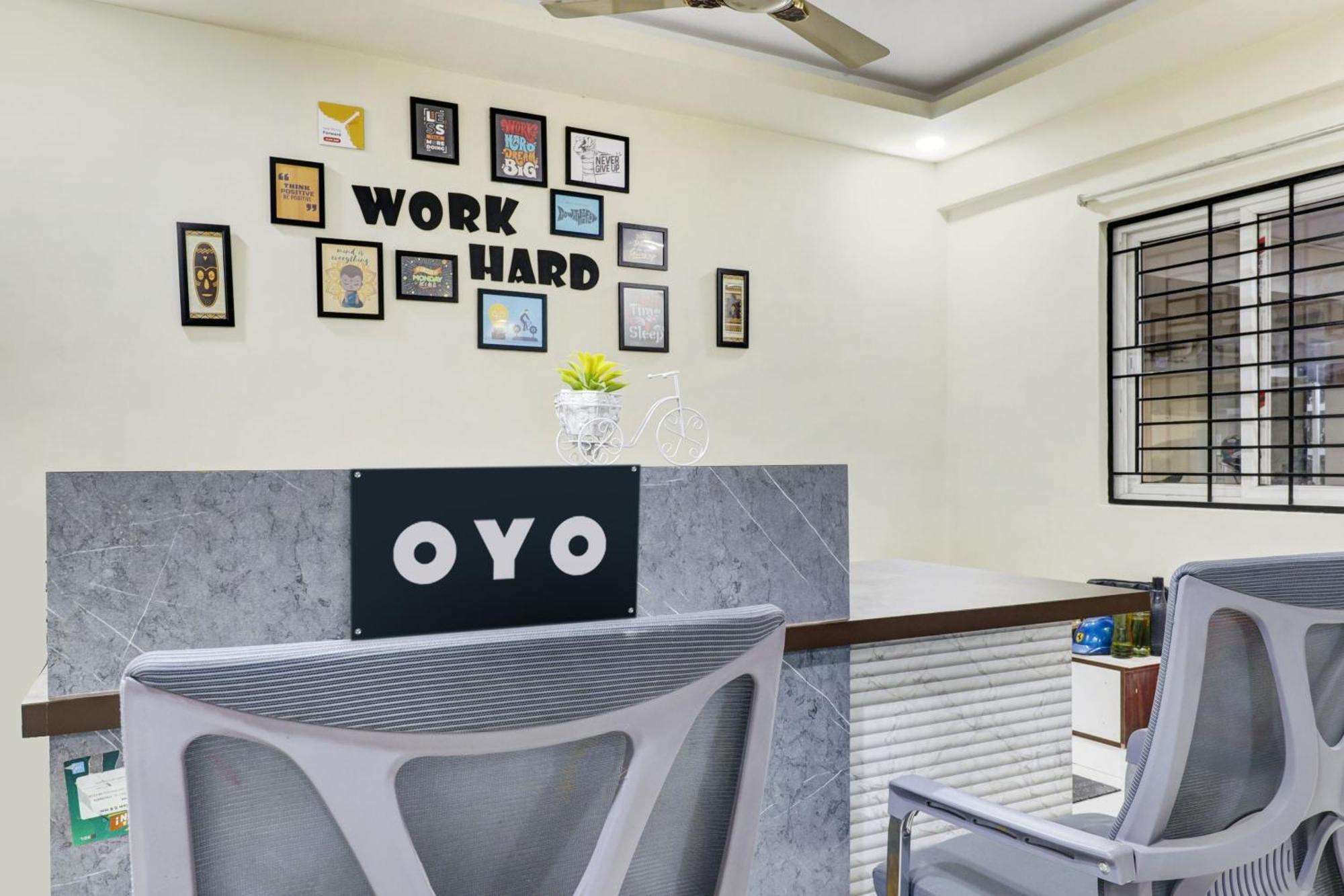 Super O Sri Harshitha Grand Near Zudio - Star Bazaar, Kundalhalli Gate 3* Bangalore