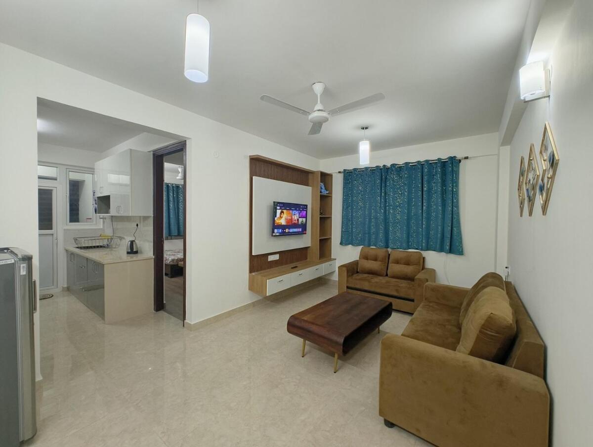 M's Cozy Unwind - Daisy * Bangalore