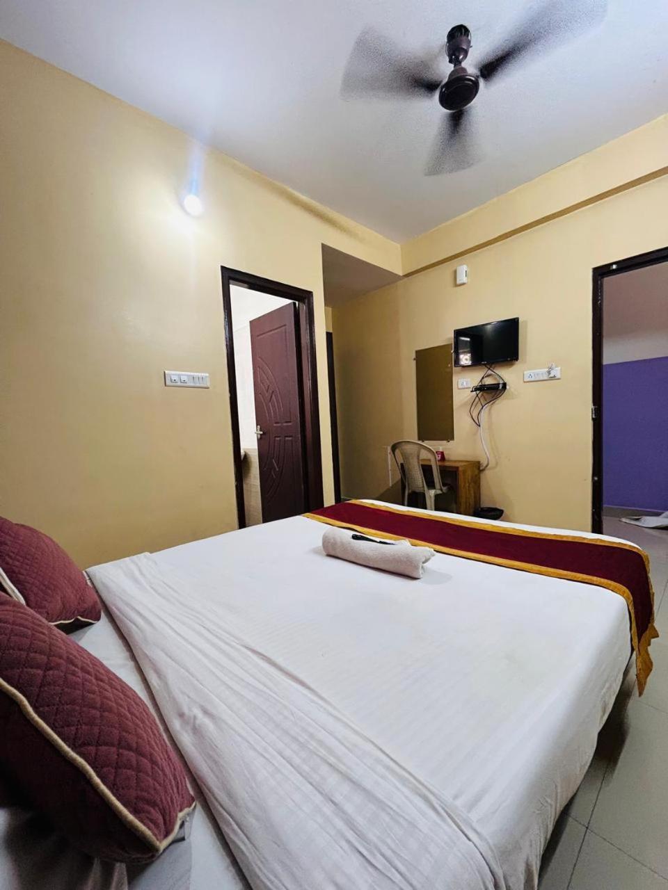 Prakrathi Residency 2*