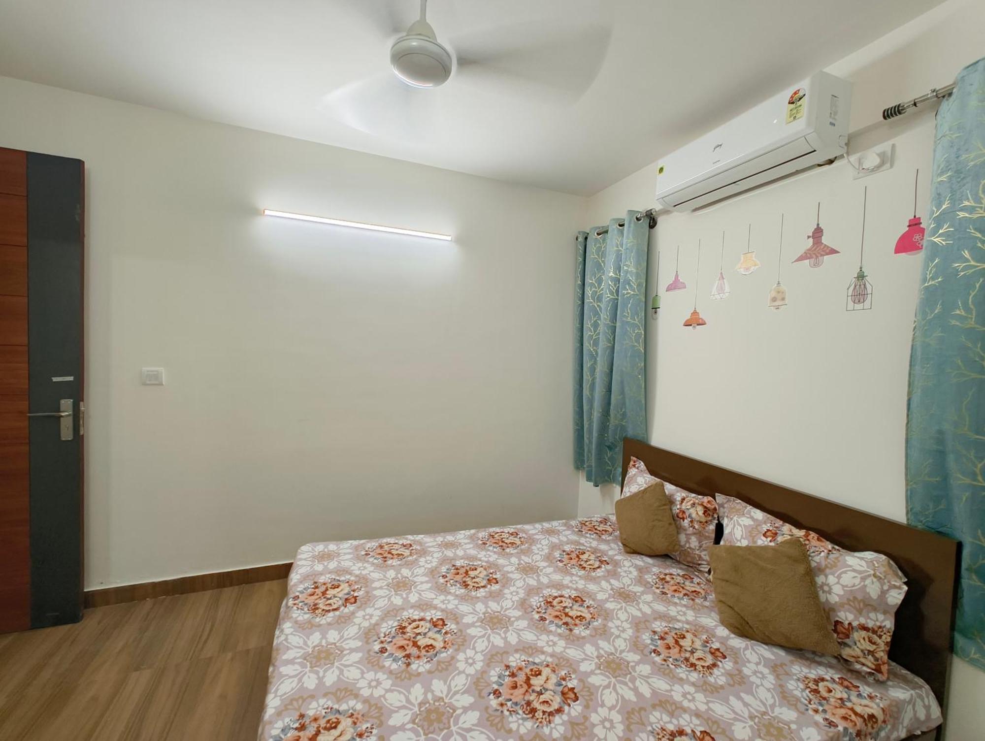 M's Cozy Unwind - Dahlia Bangalore