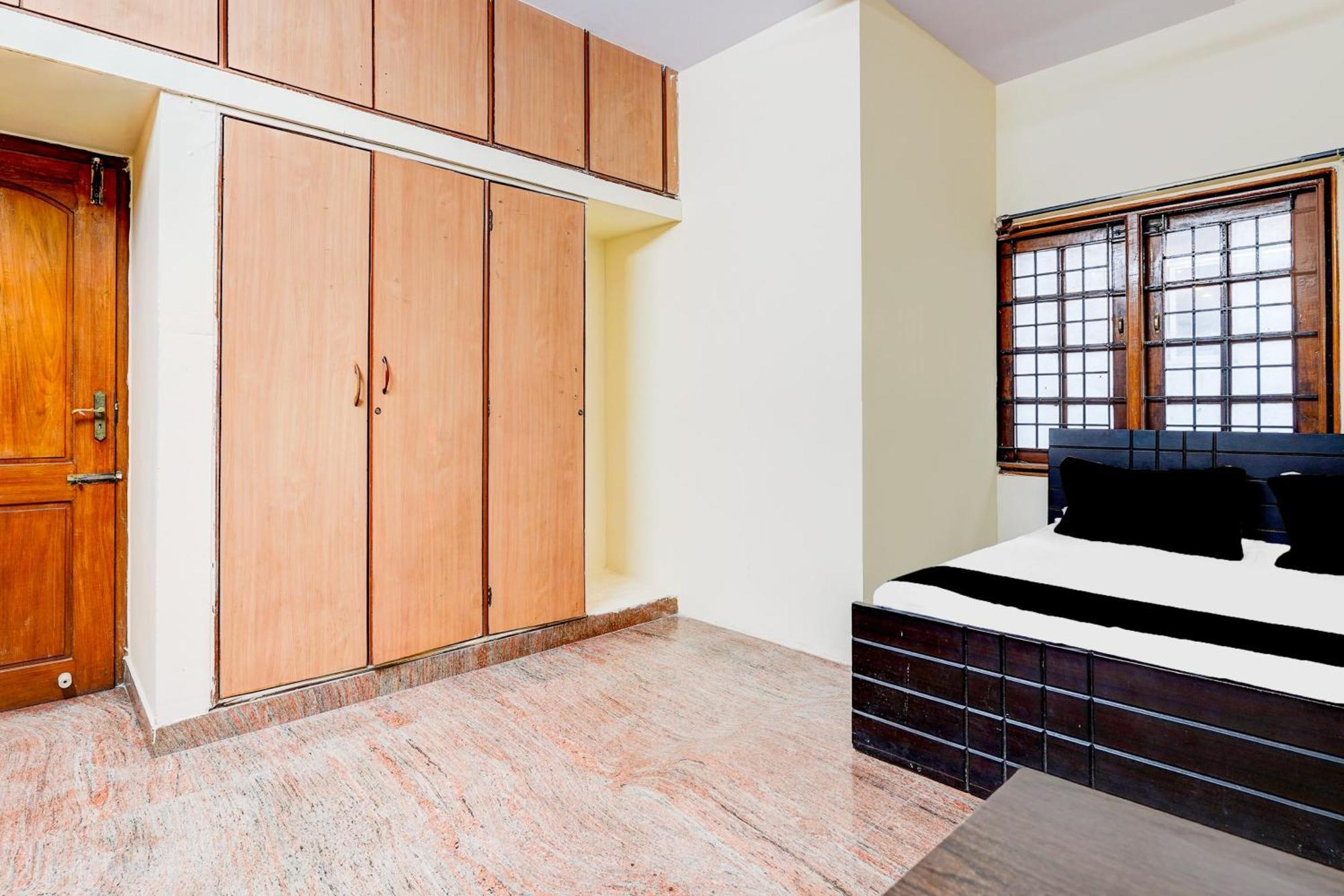 Hotel Spot On Heaven Residency